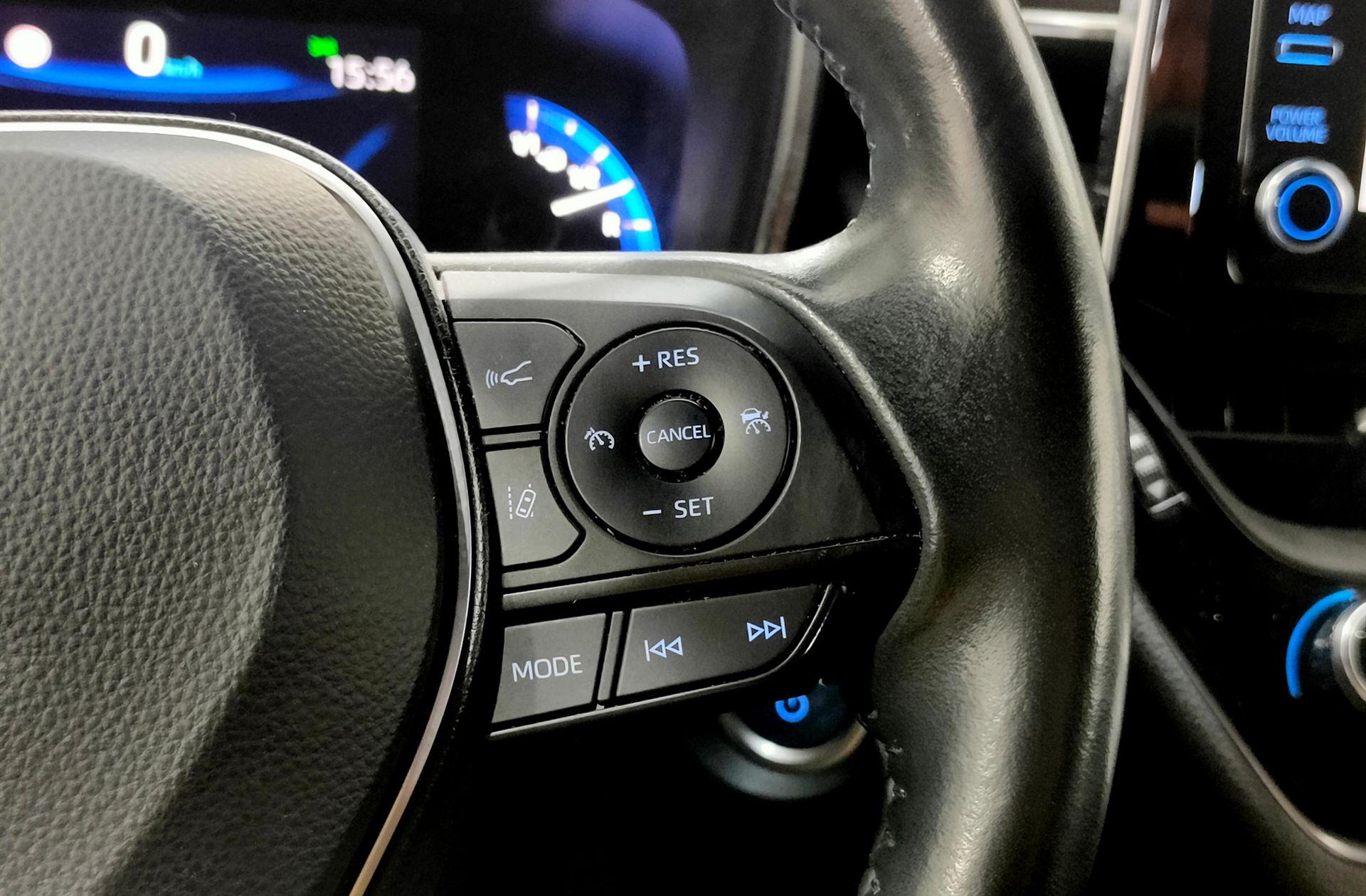 Suzuki Swace 1.8 Hybrid GLE - foto 27