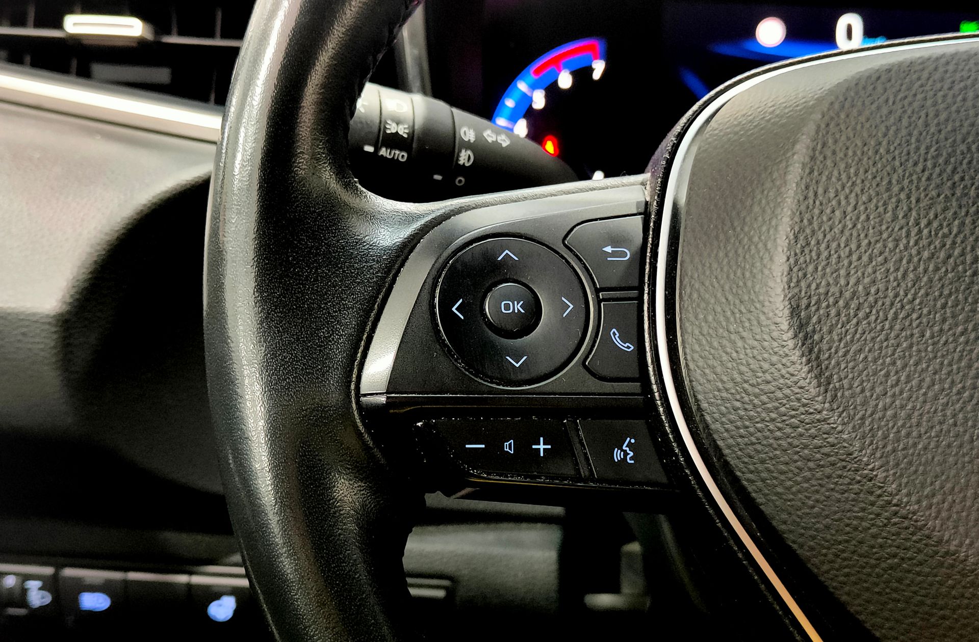 Suzuki Swace 1.8 Hybrid GLE - foto 26
