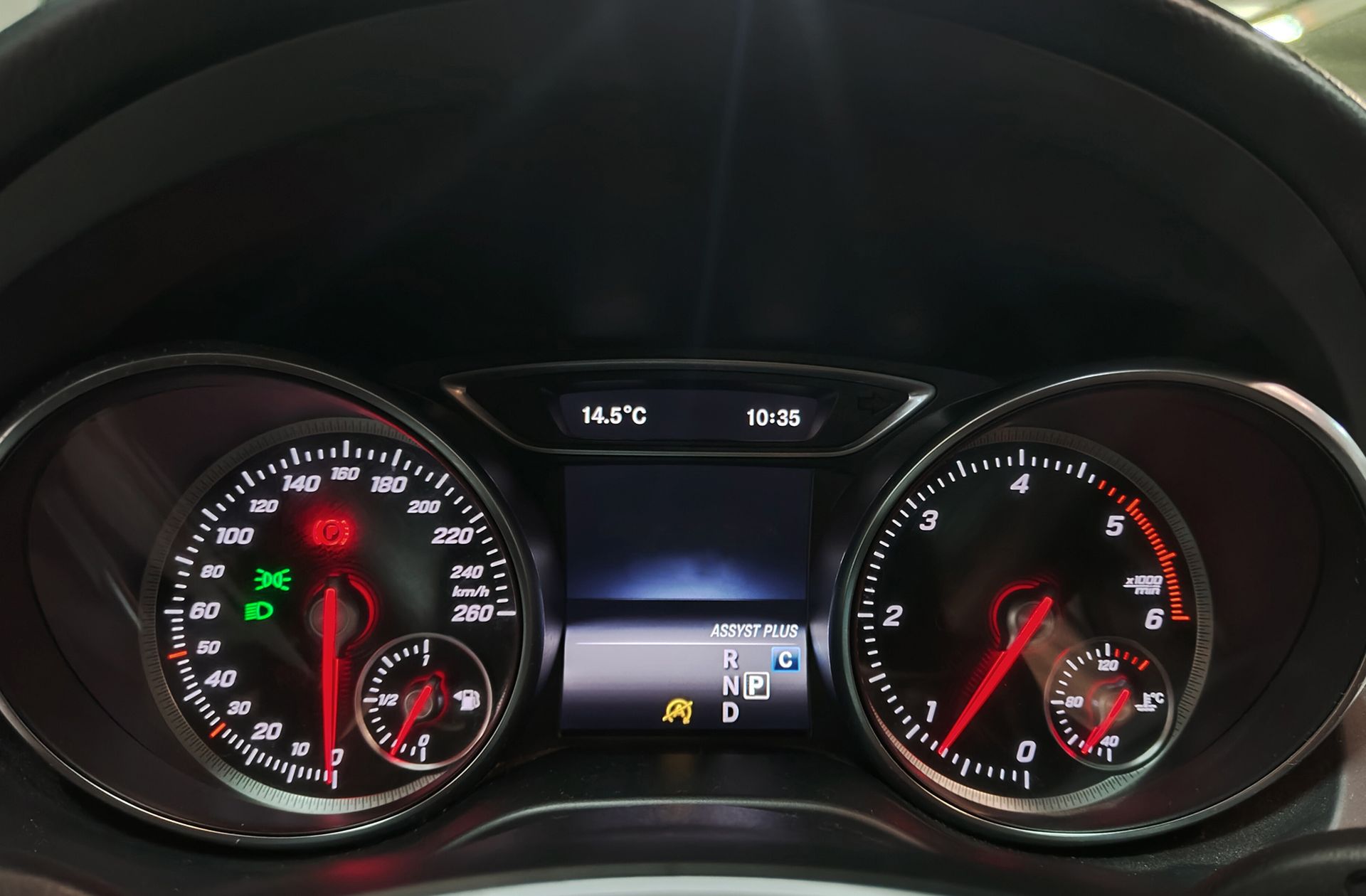 Mercedes-Benz GLA 220 d - foto 22