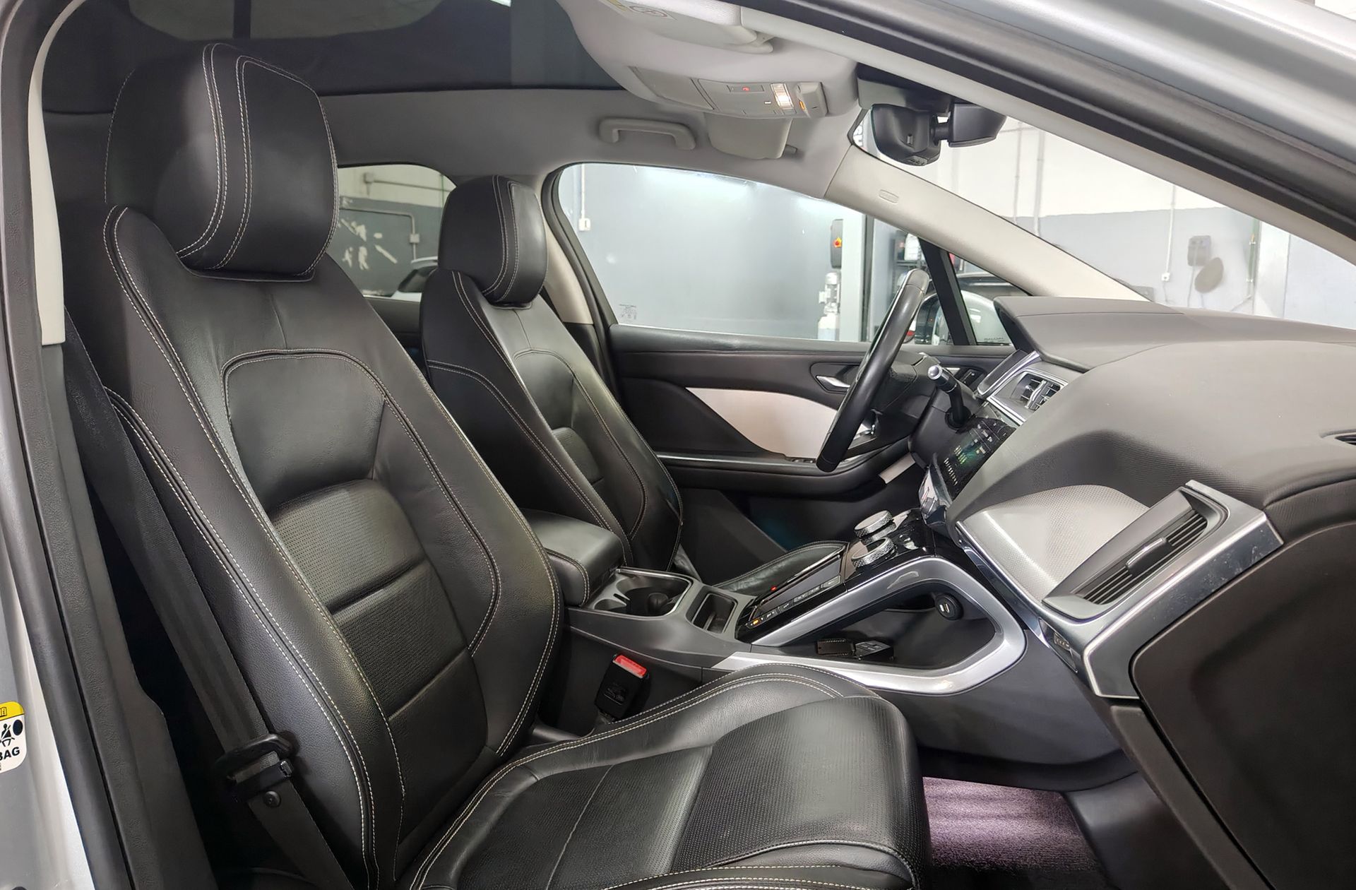 Jaguar I-Pace EV400 SE 4WD - foto 21