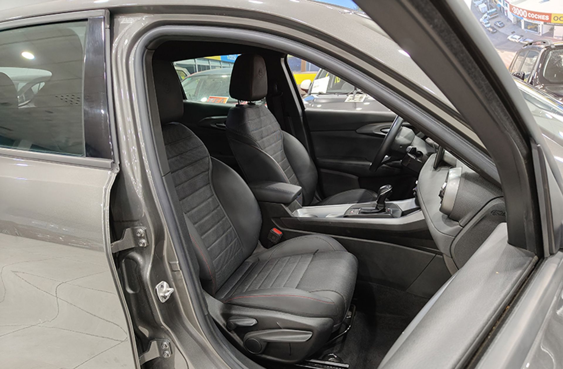 Alfa Romeo Tonale 1.5 MHEV Sprint FWD - foto 21