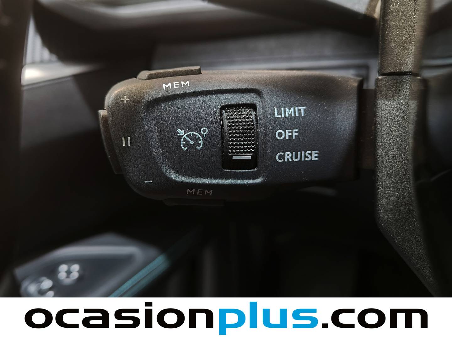 Peugeot 5008 Hybrid Peugeot 5008 Hybrid 1.2 Allure Pack eDCS6 (136 CV) 7 Plazas km 0