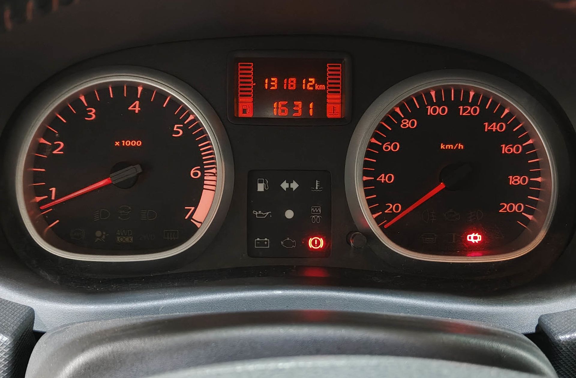 Dacia Duster Laureate dCi - foto 19