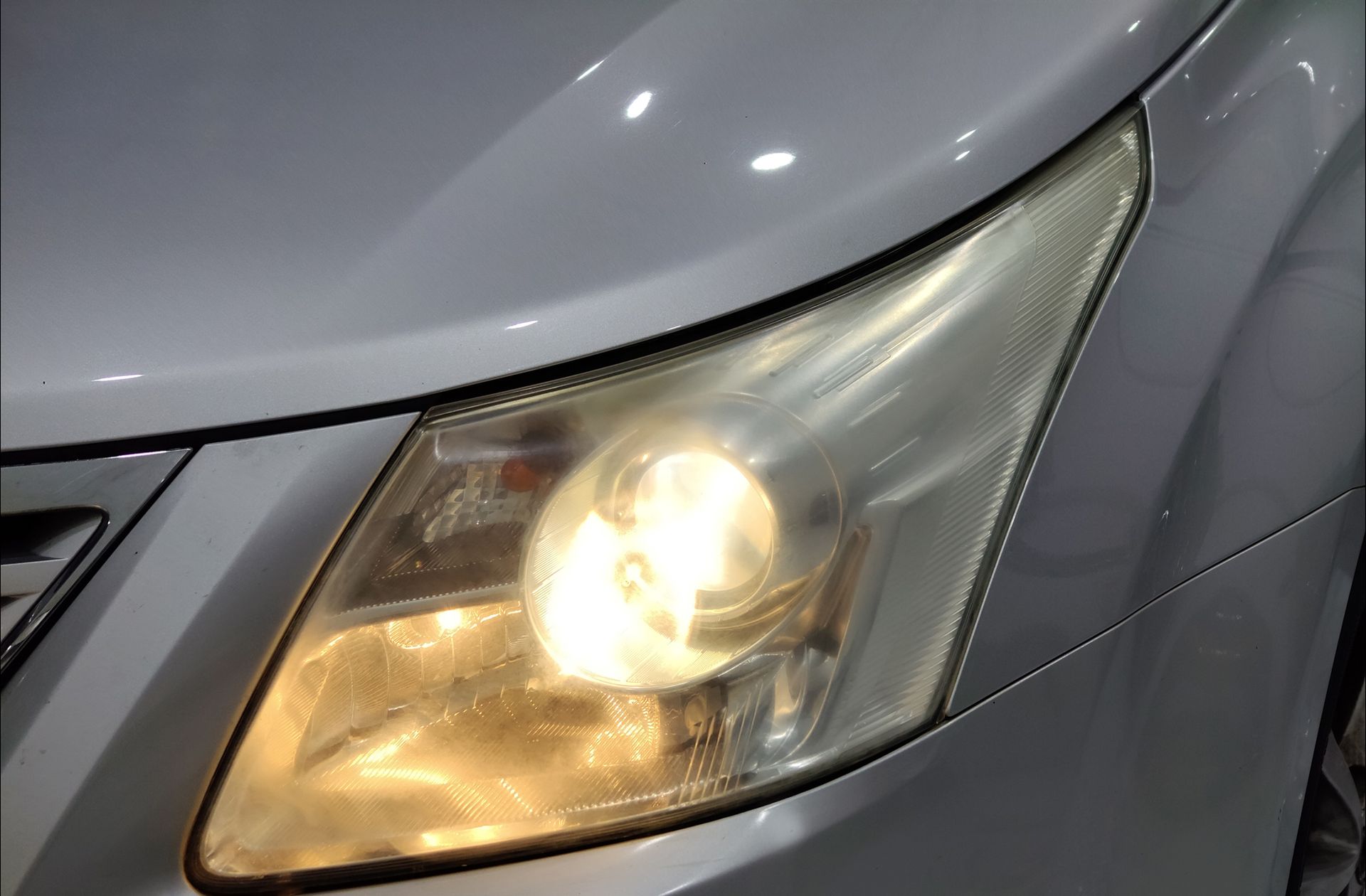Toyota Avensis 2.0 D-4D Cross Sport Advance - foto 13