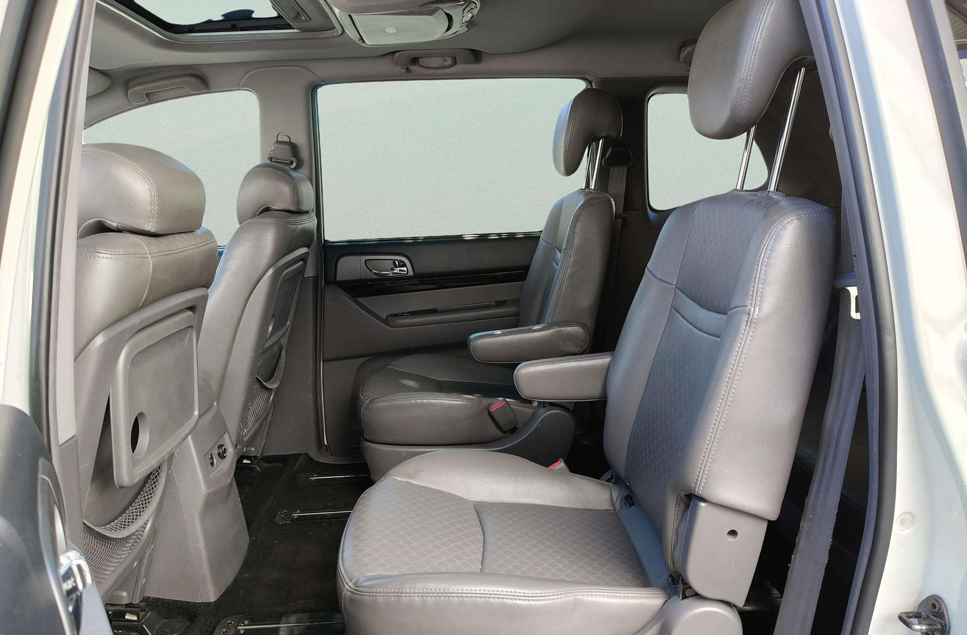 SsangYong Rodius D22T Limited 7 plazas - foto 15