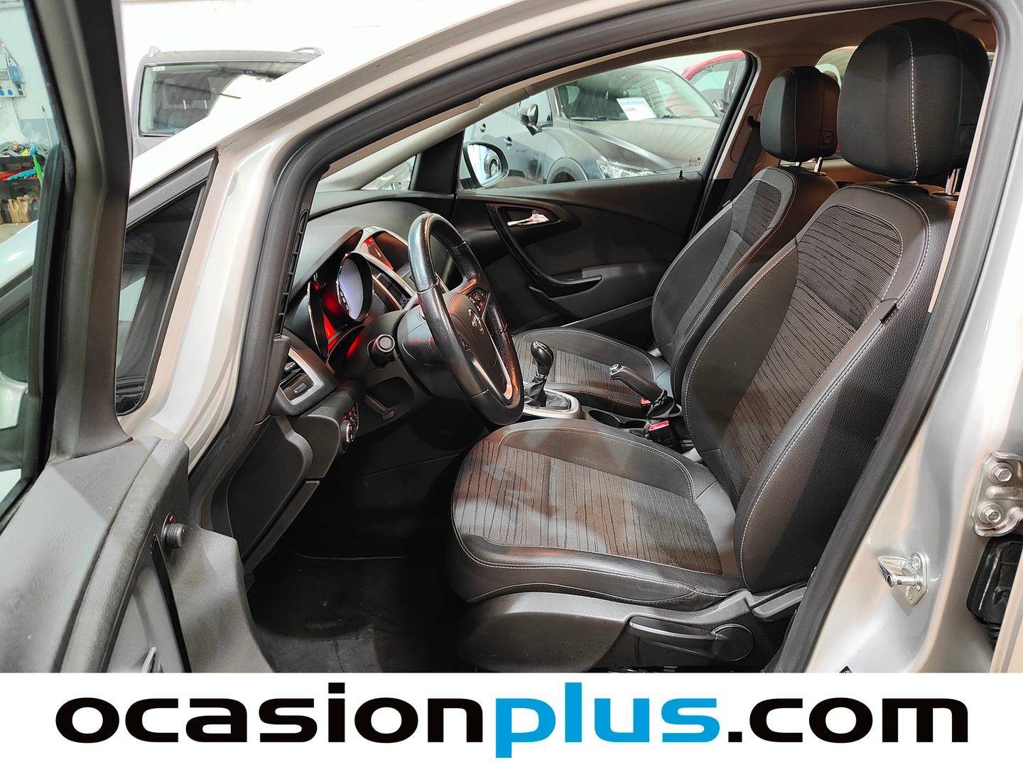 Foto asientos delanteros Opel Astra Opel Astra 1.6 CDTi S&S Selective (110 CV)