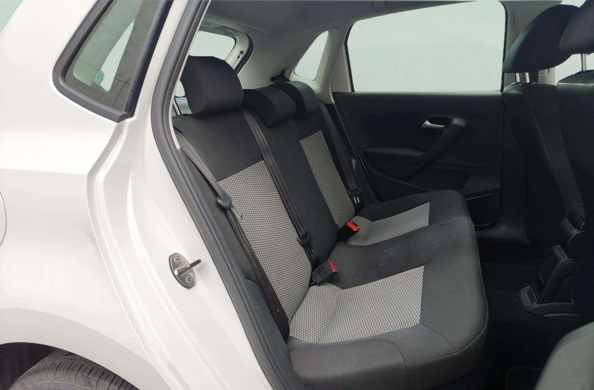 Volkswagen Polo Advance 1.2 TSI DSG - foto 13