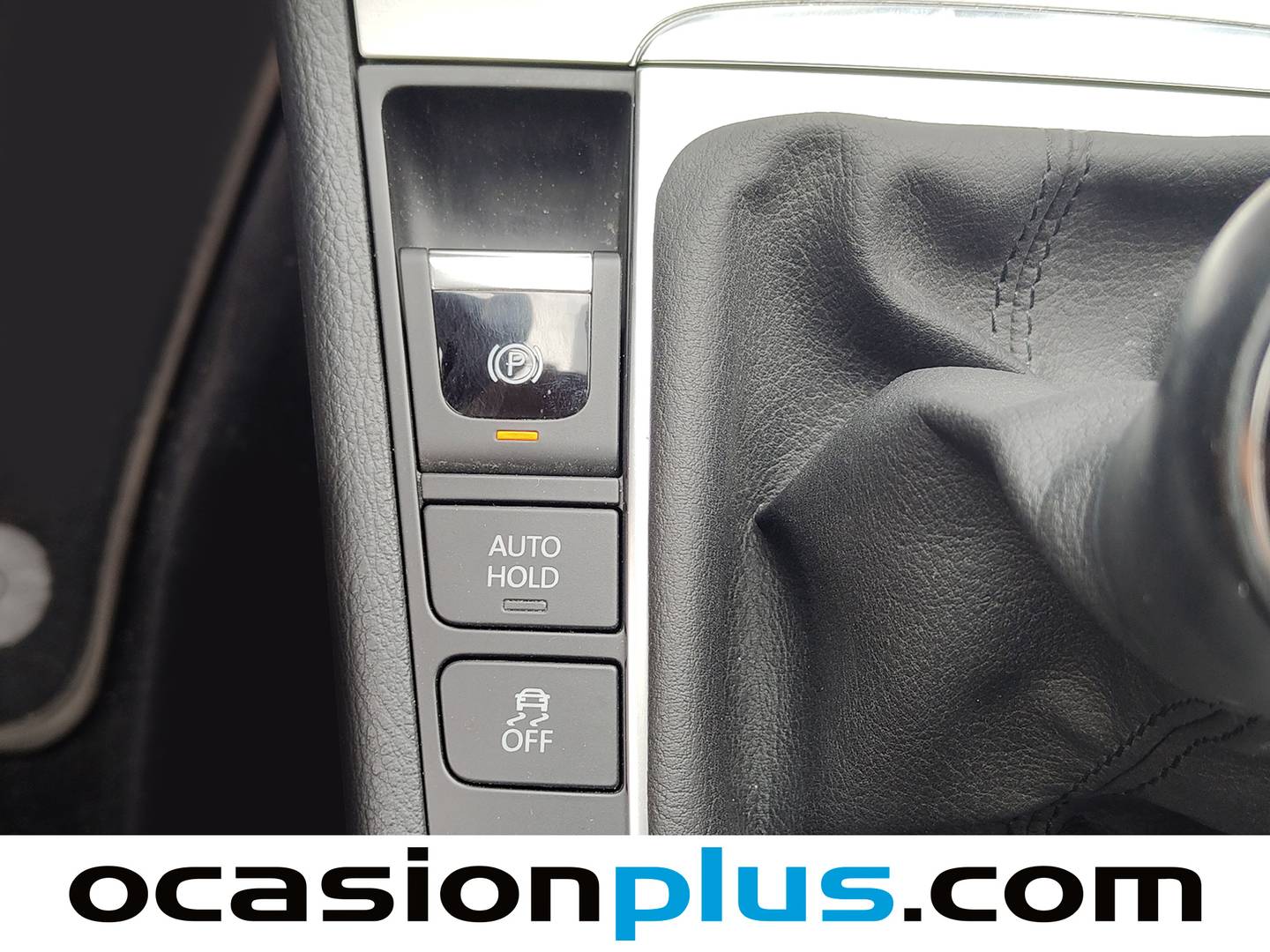 Equipamiento del Volkswagen CC Volkswagen CC Advance 2.0 TDI BMT (140 CV)