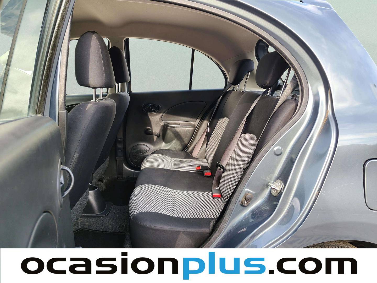 Foto asientos traseros Nissan Micra Nissan Micra 1.2G NARU EDITION (80 CV)