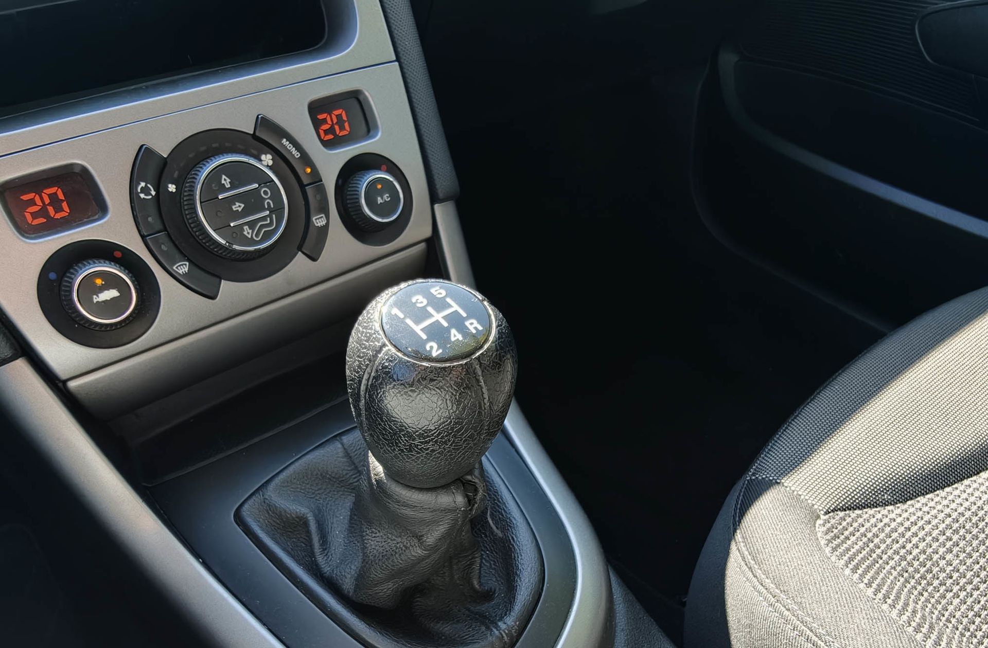 Peugeot 308 1.6 VTi Sport - foto 5