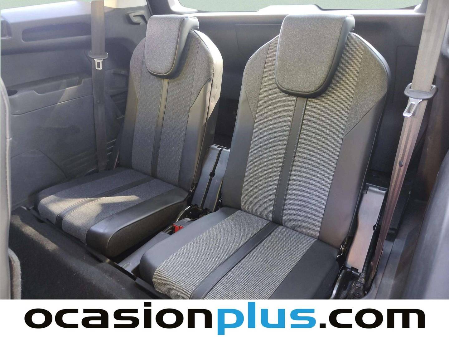 Extras y acabados del Peugeot 5008 Peugeot 5008 PureTech 130 S&S Allure (130 CV)