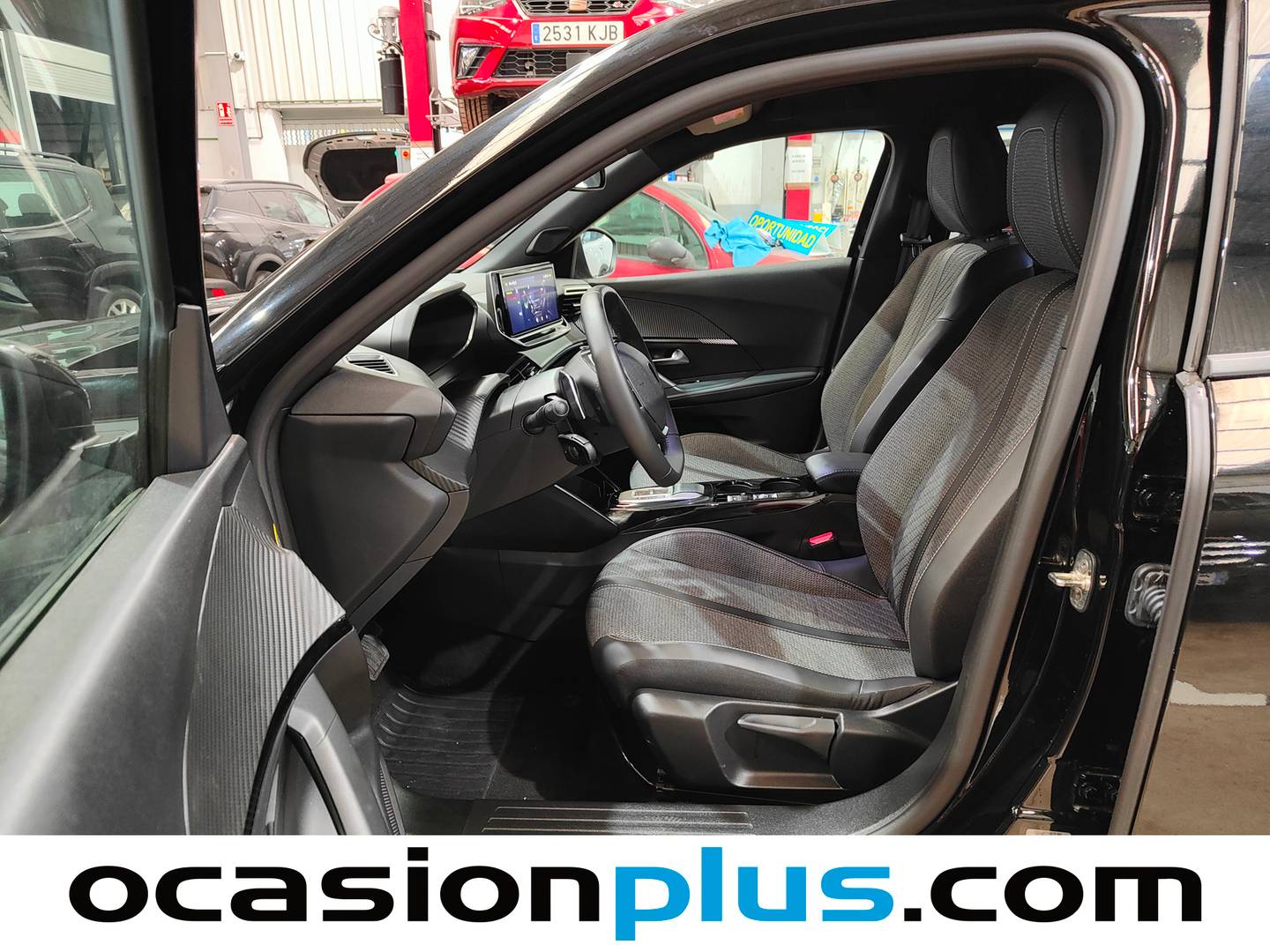 Foto asientos delanteros Peugeot 2008 Peugeot 2008 Allure Hybrid eDCS6 (145 CV)