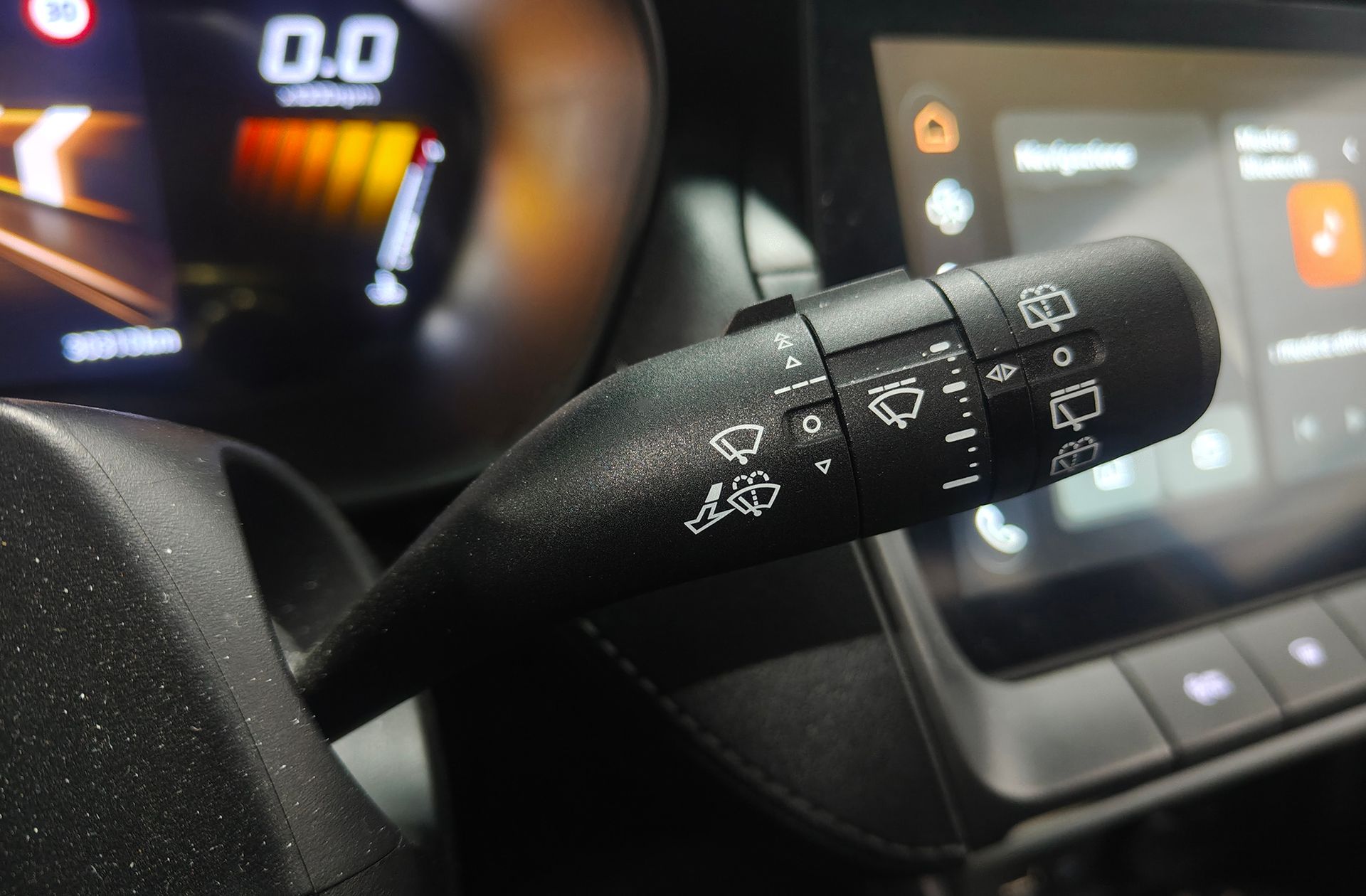 MG ZS 1.5 Hybrid+ Luxury - foto 29