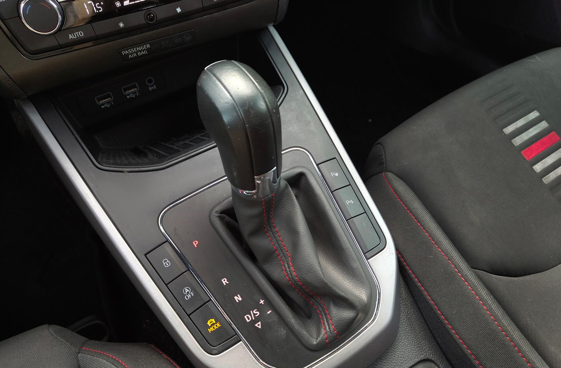 SEAT Arona 1.0 TSI Ecomotive FR DSG - foto 6