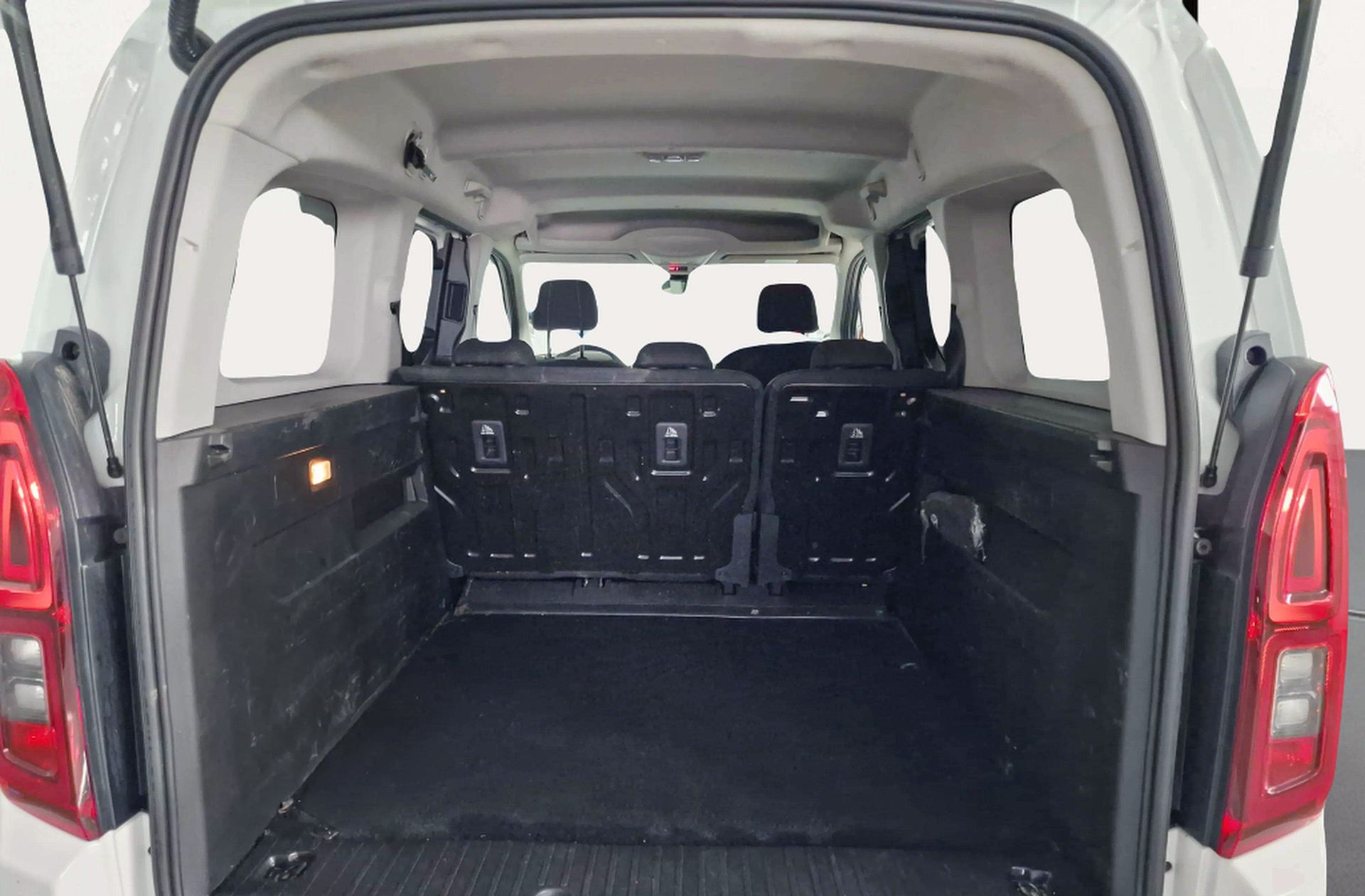 Toyota Proace City 1.5 D VX L1 - foto 16