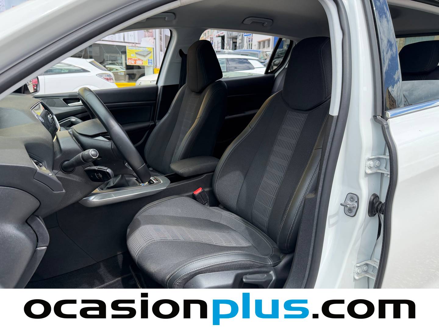 Foto asientos delanteros Peugeot 308 Peugeot 308 PureTech 110 S&S Allure Pack (110 CV)