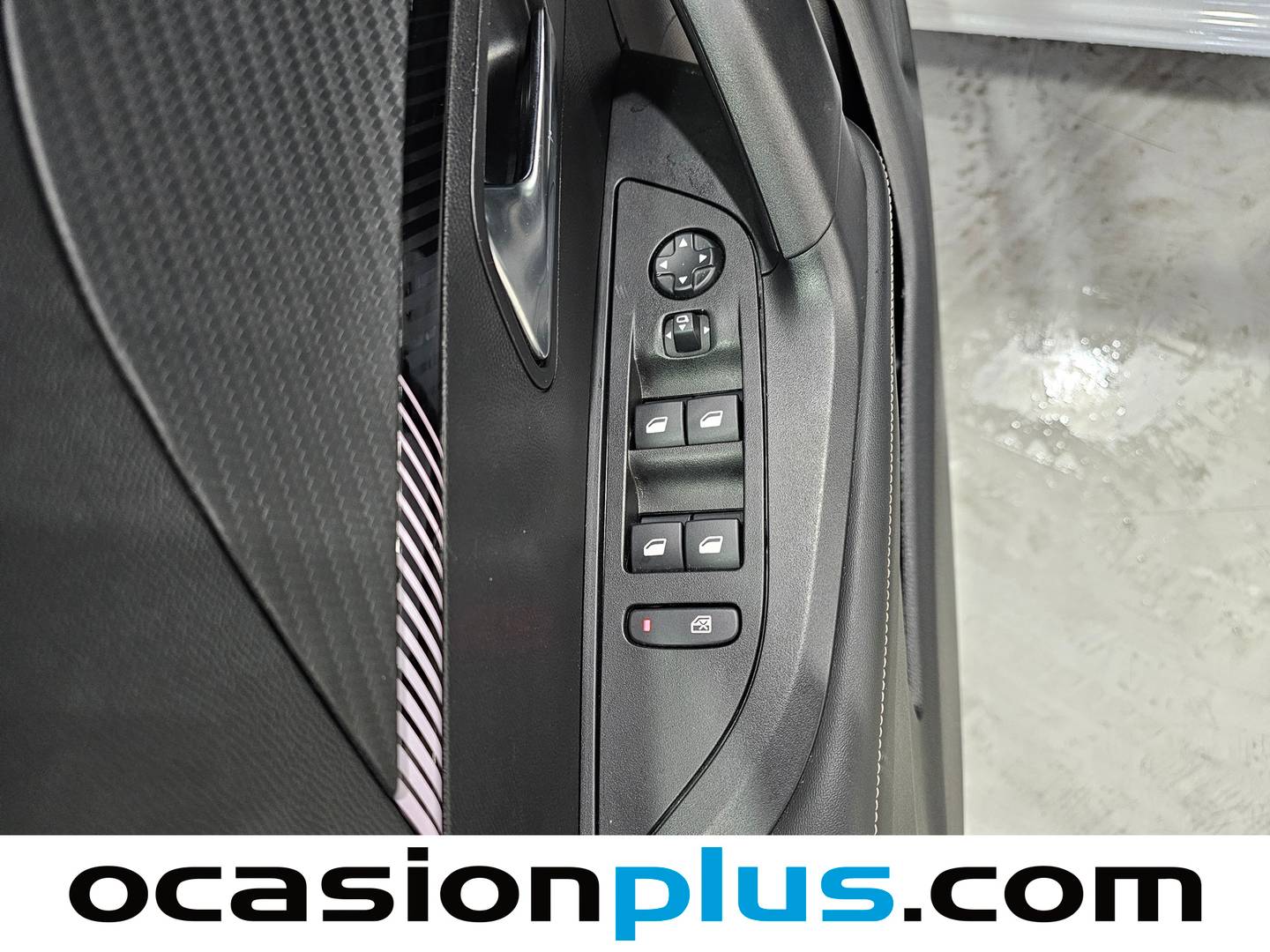 Foto Peugeot 2008 Peugeot 2008 PureTech 100 S&S Allure (100 CV)