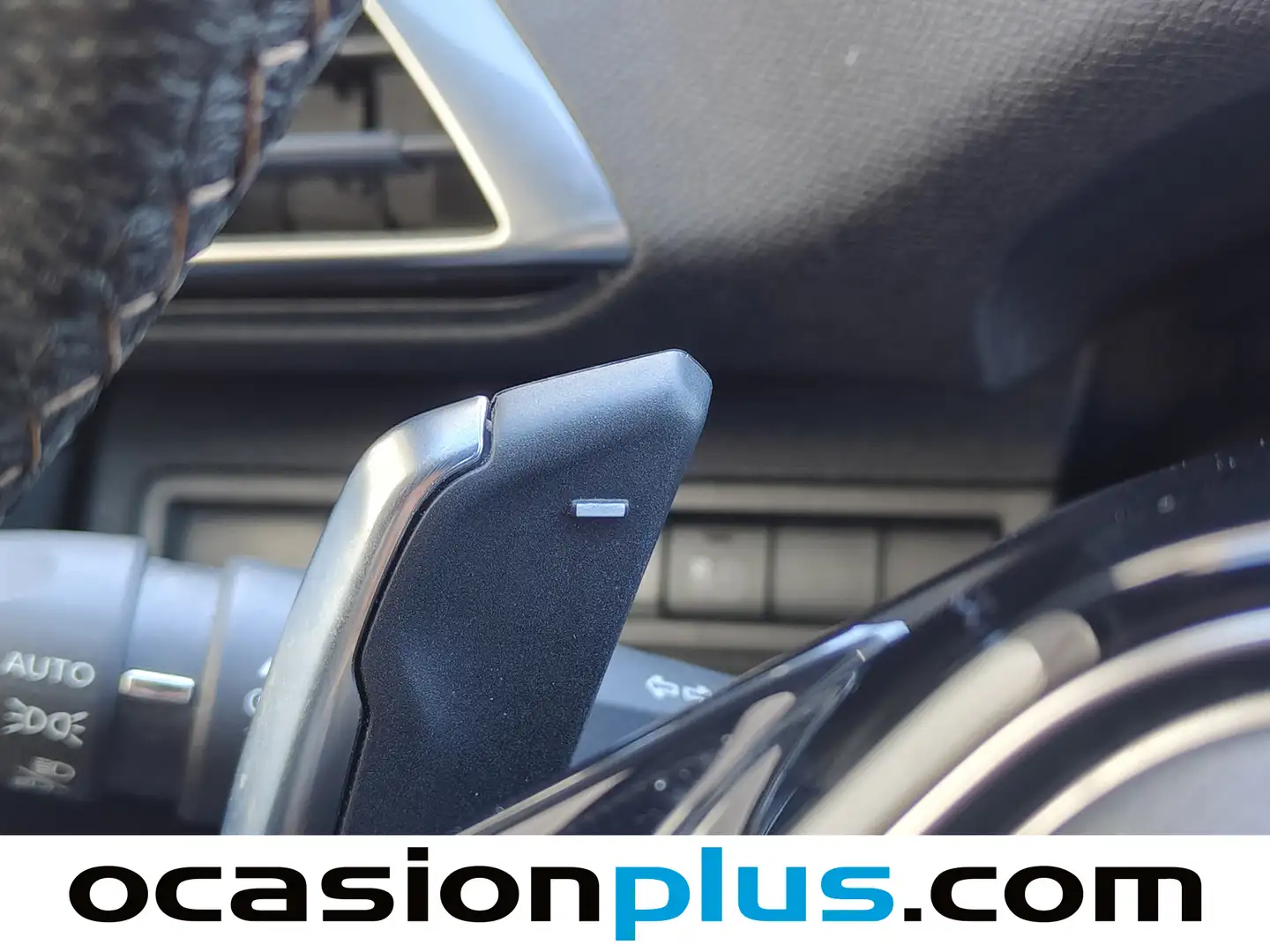 Foto Peugeot 3008 Hybrid Peugeot 3008 Hybrid 300 GT e-EAT8 (300 CV)