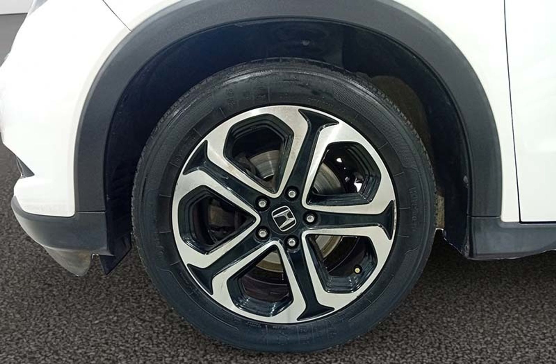Honda HR-V 1.6 i-DTEC Executive - foto 39