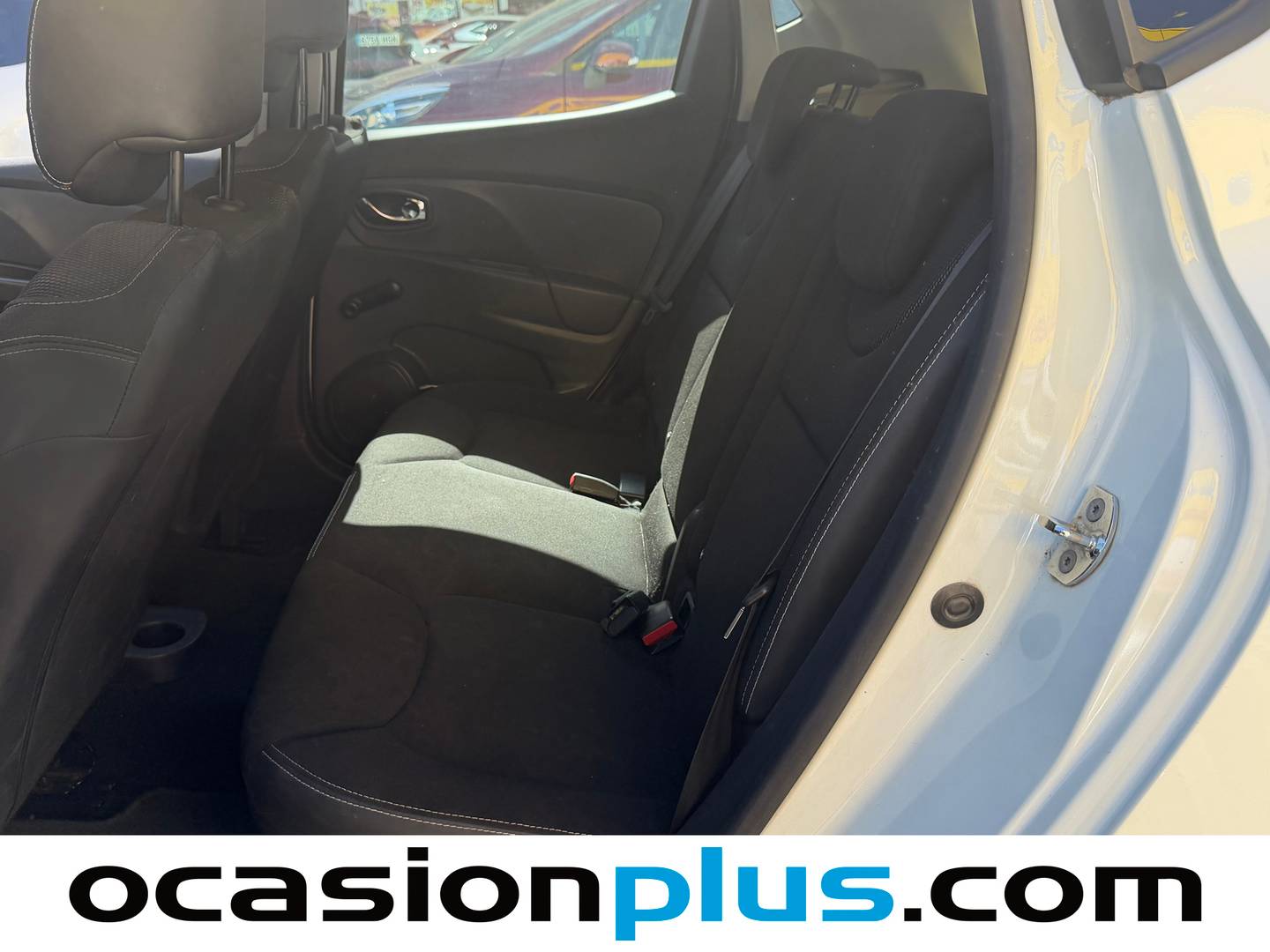 Foto asientos traseros Renault Clio Renault Clio Expression 1.2 16v (75 CV)