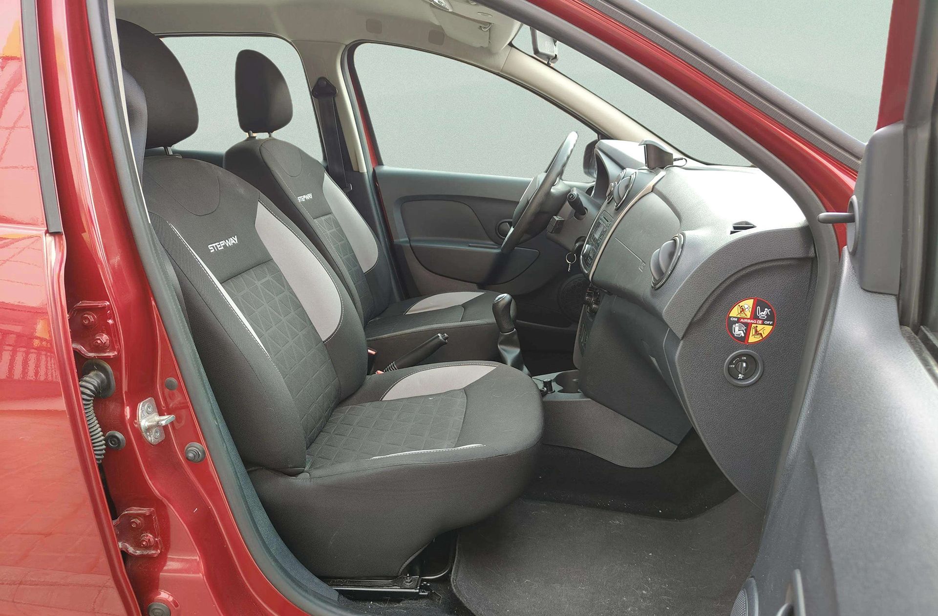 Dacia Sandero Stepway TCe - foto 14