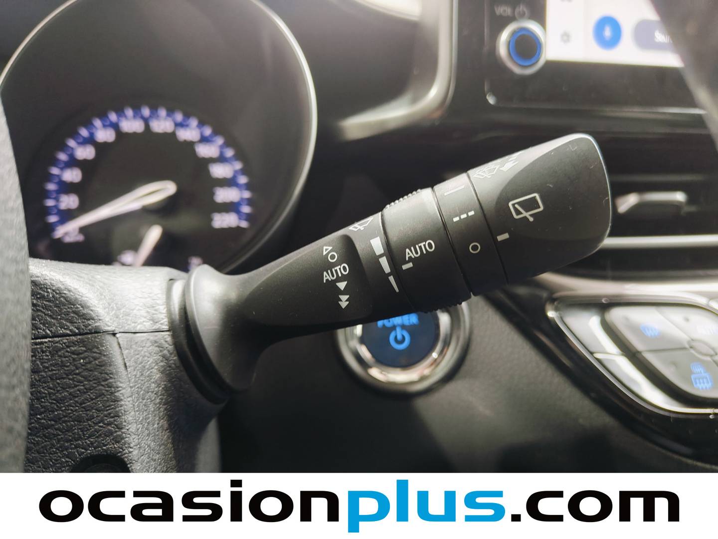 Foto Toyota C-HR Toyota C-HR 1.8 125H Advance (122 CV)