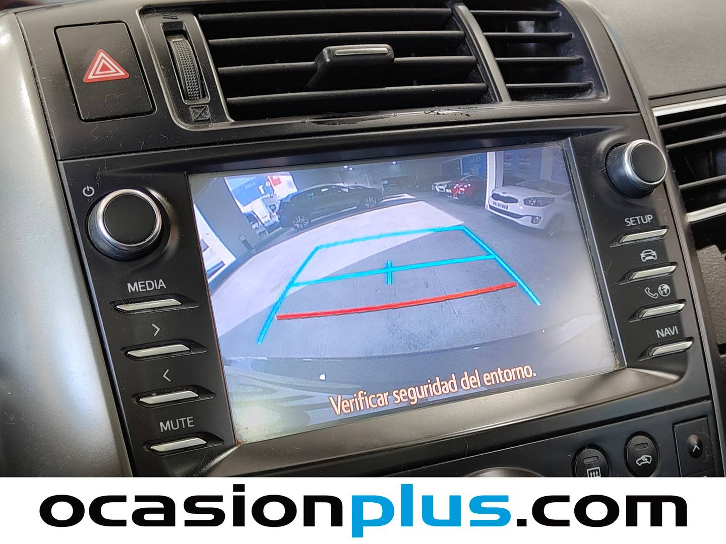 Equipamiento del Toyota Verso Toyota Verso 115D Advance (112 CV) 7 Plazas