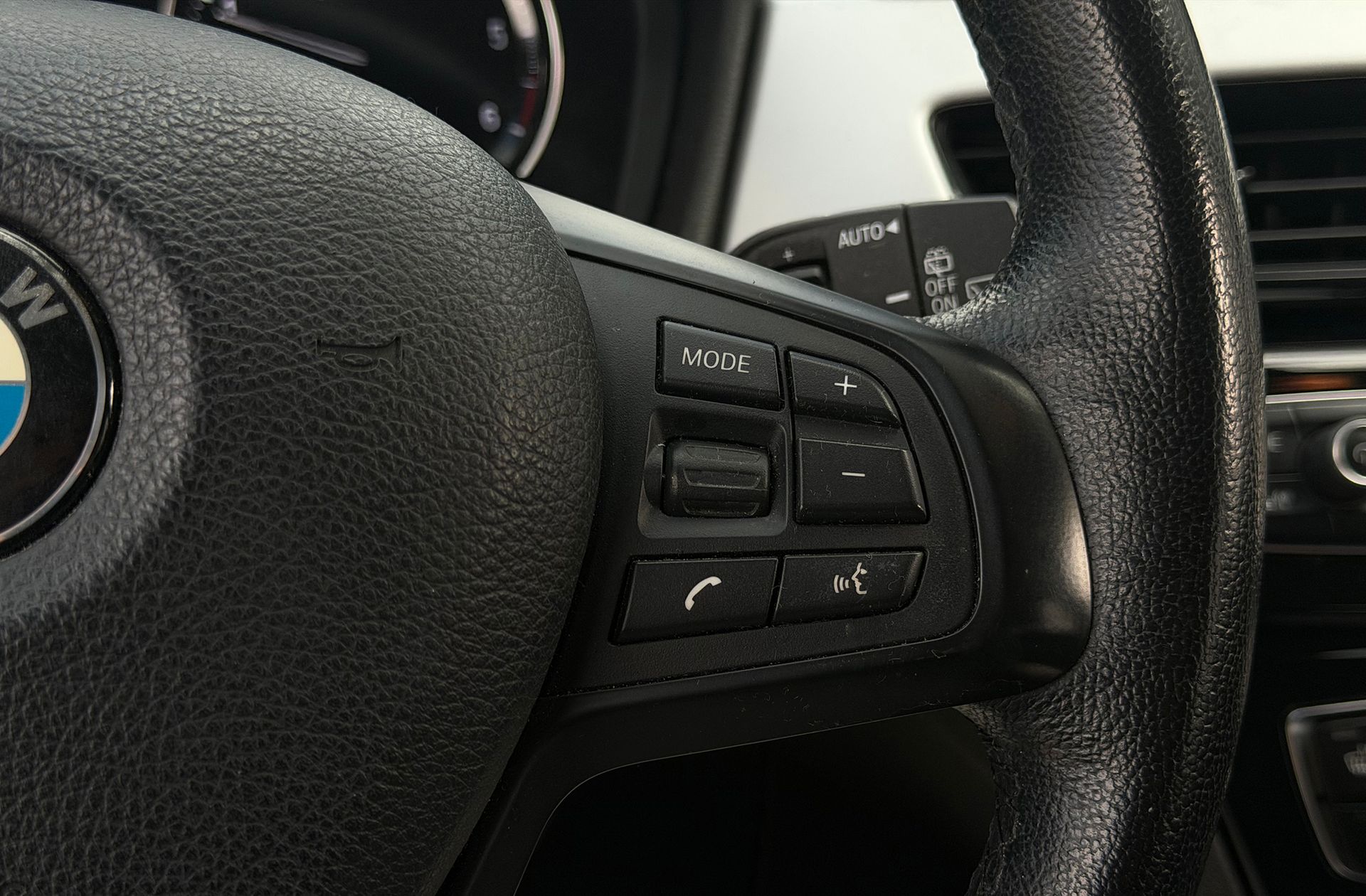 BMW X1 sDrive16d - foto 23