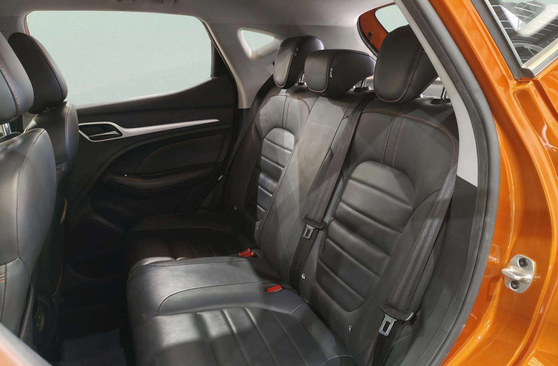 MG ZS 1.5 Luxury - foto 15