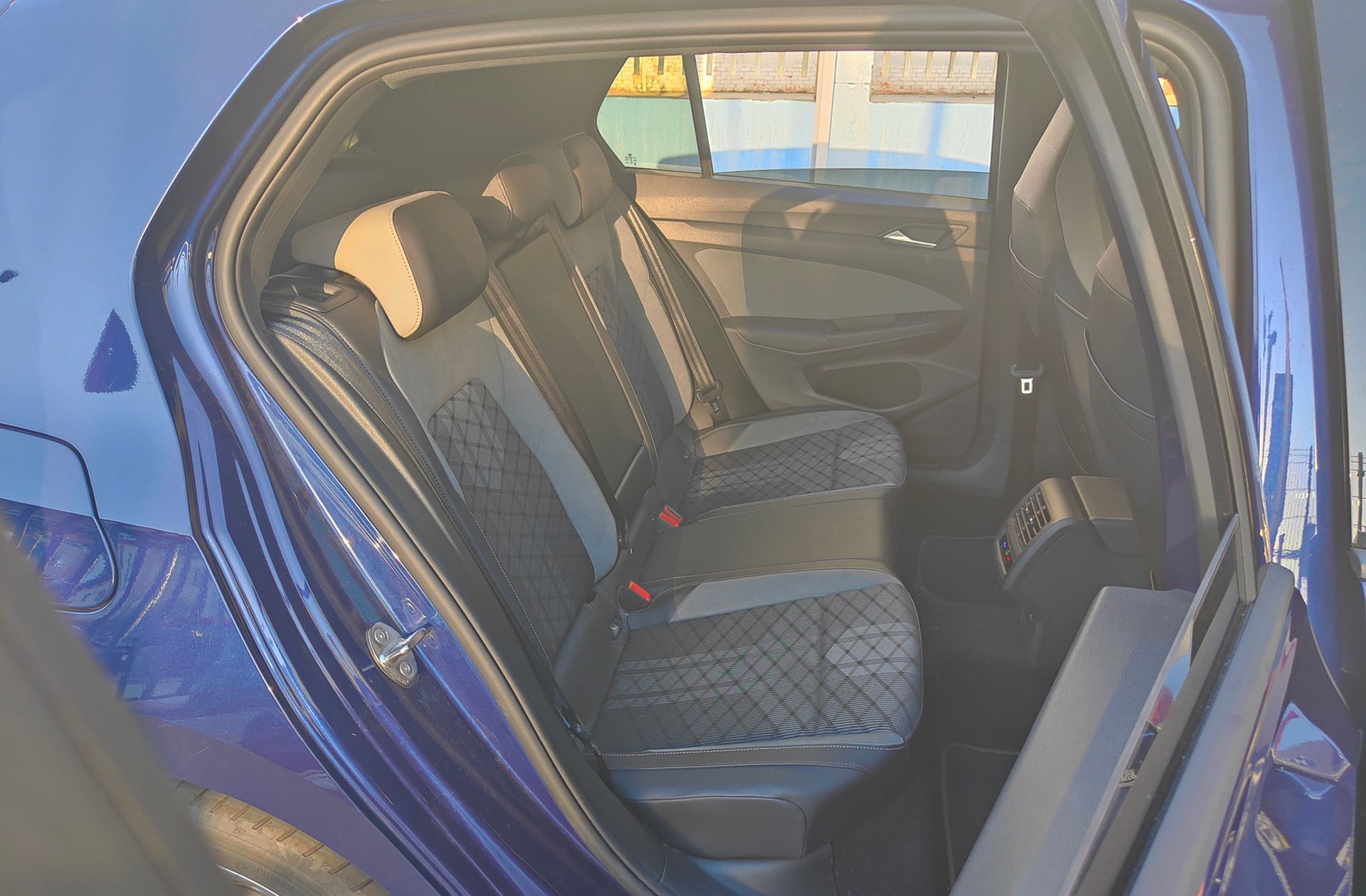 Volkswagen Golf R-Line 1.5 eTSI DSG - foto 19