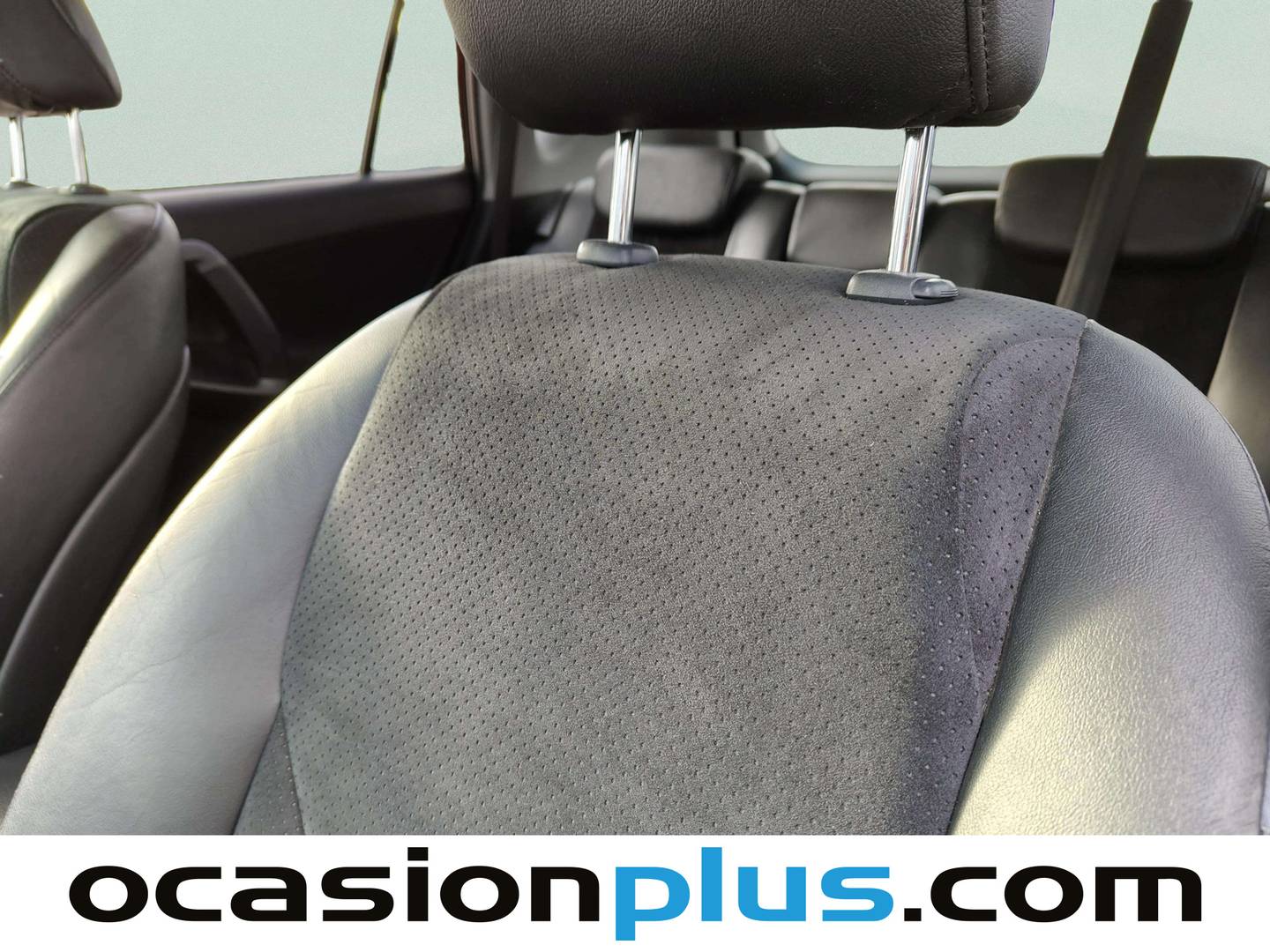 Foto Toyota Rav4 Toyota Rav4 150D Yokubari Cross Sport 4x2 (150 CV)