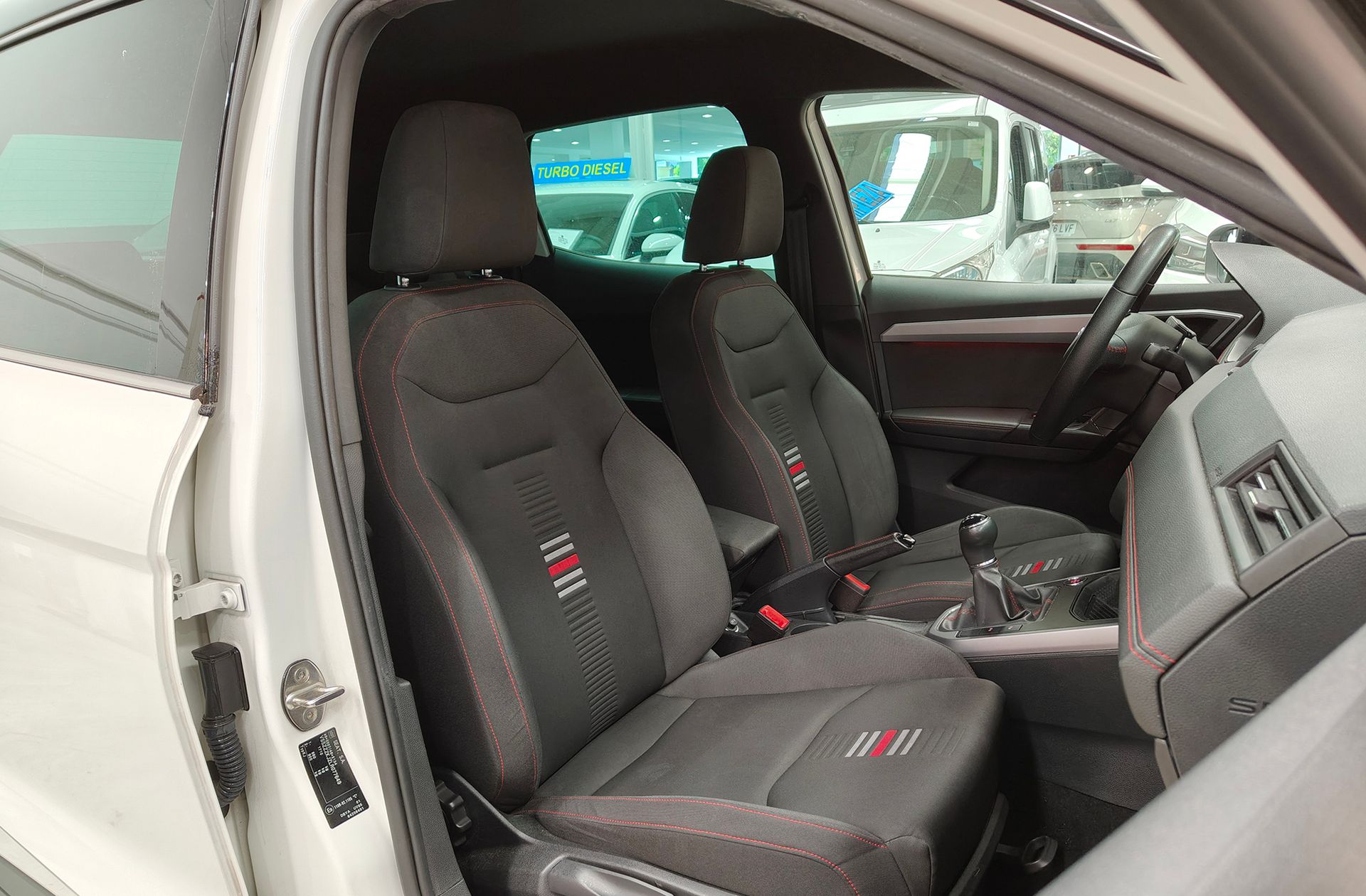 SEAT Arona 1.0 TGI GNC FR - foto 23