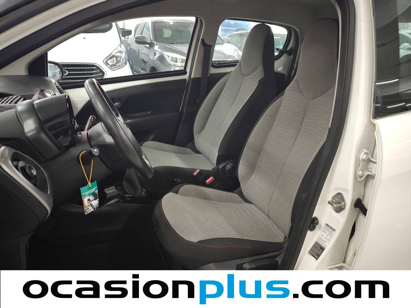 Foto asientos delanteros Citroën C1 Citroën C1 PureTech 82 City Edition (82 CV)