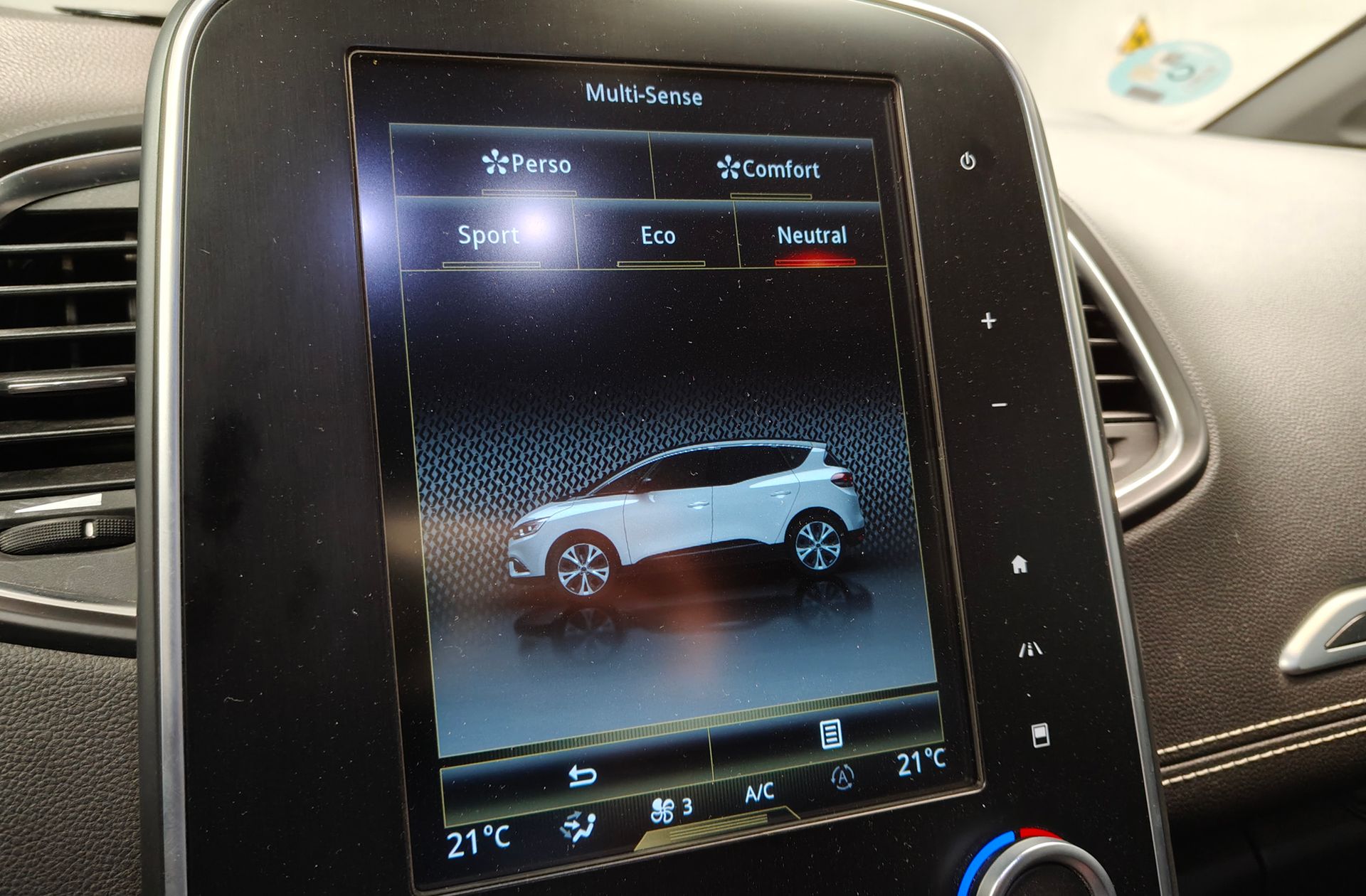 Renault Scénic Zen Energy dCi - foto 9