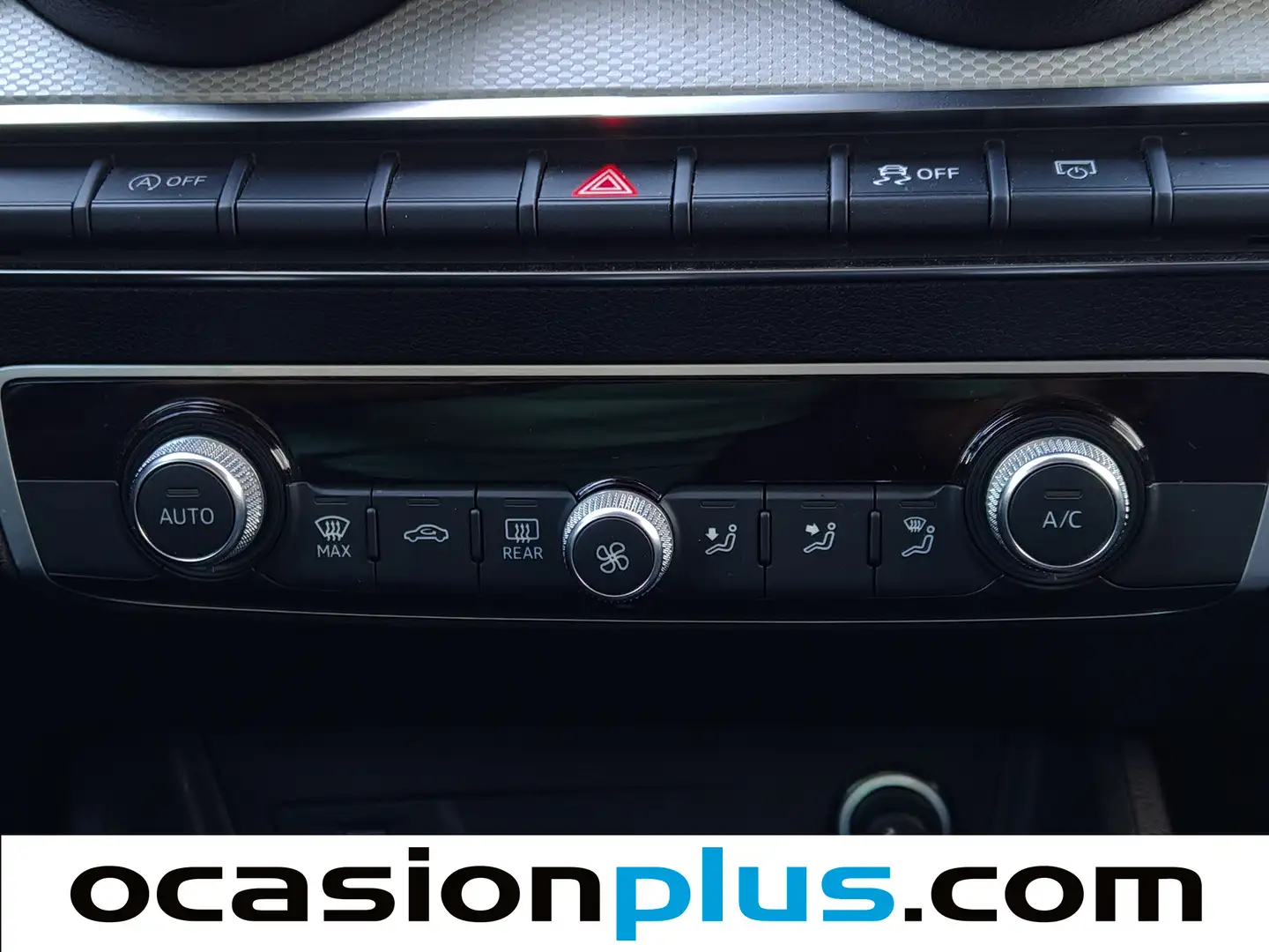 Foto Audi Q2 Audi Q2 Advanced 30 TDI  (116 CV)