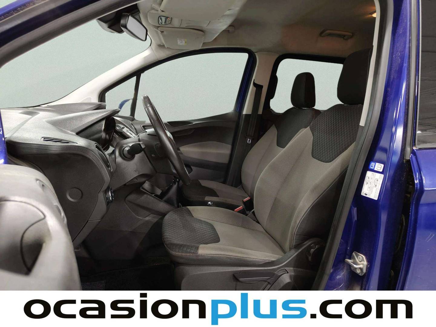 Foto asientos delanteros Ford Tourneo Courier Ford Tourneo Courier 1.0 EcoBoost Trend (100 CV)