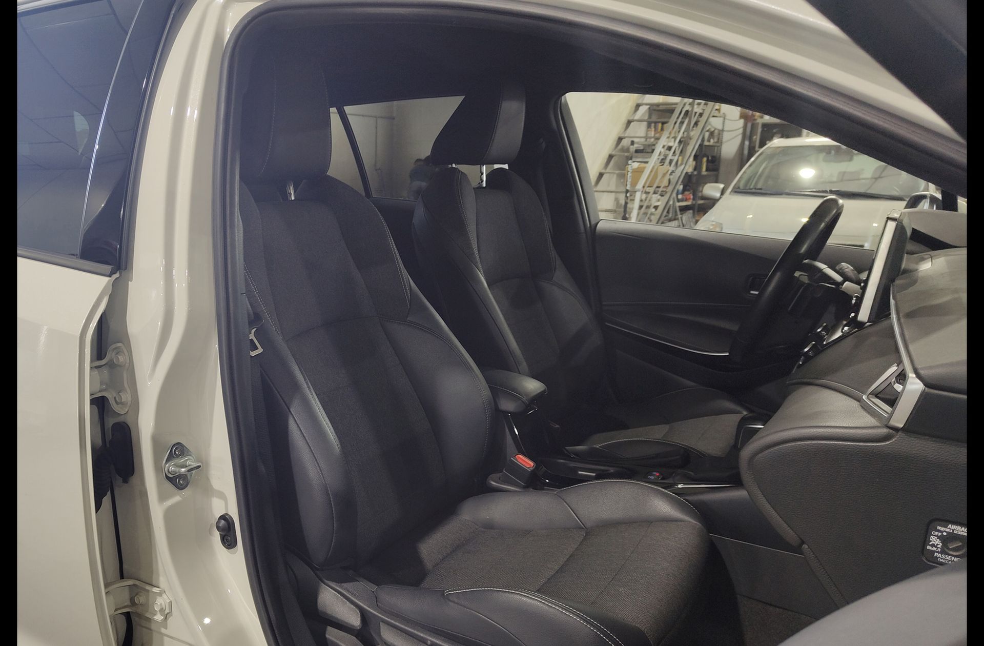 Toyota Corolla Touring Sports 180H Style E-CVT - foto 12