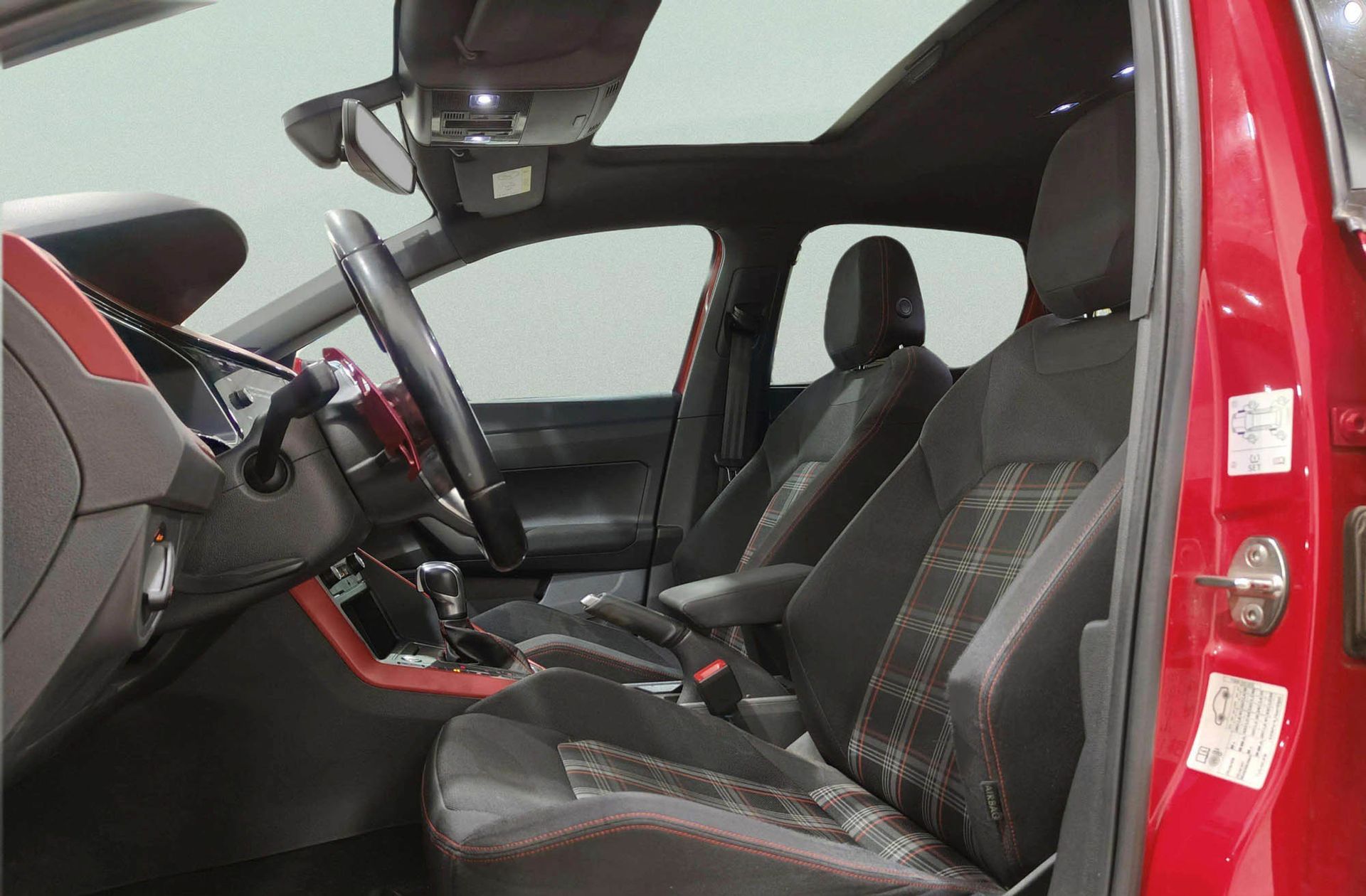 Volkswagen Polo GTI 2.0 TSI DSG - foto 13