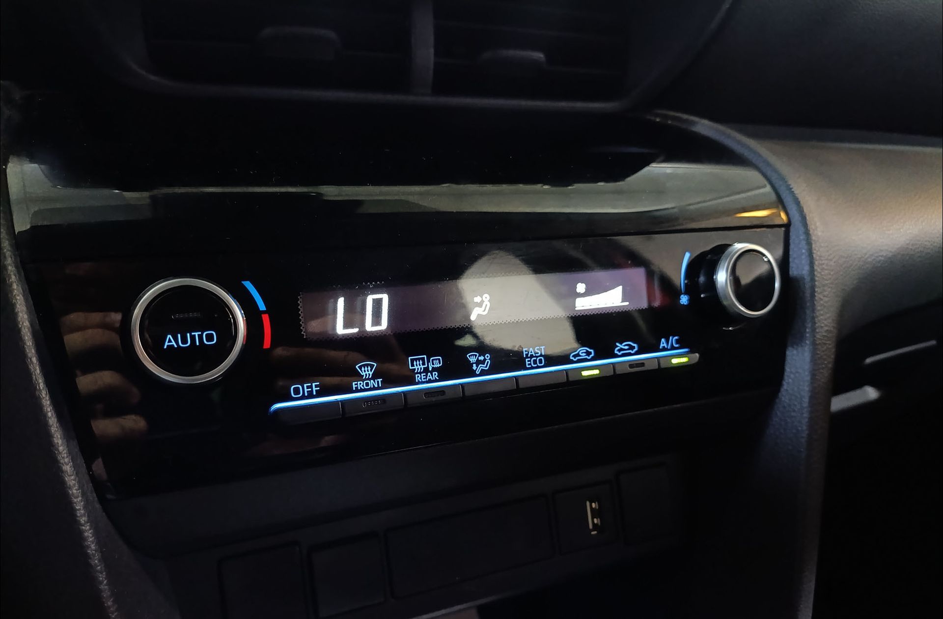 Toyota Yaris Cross 120H Business Plus - foto 26