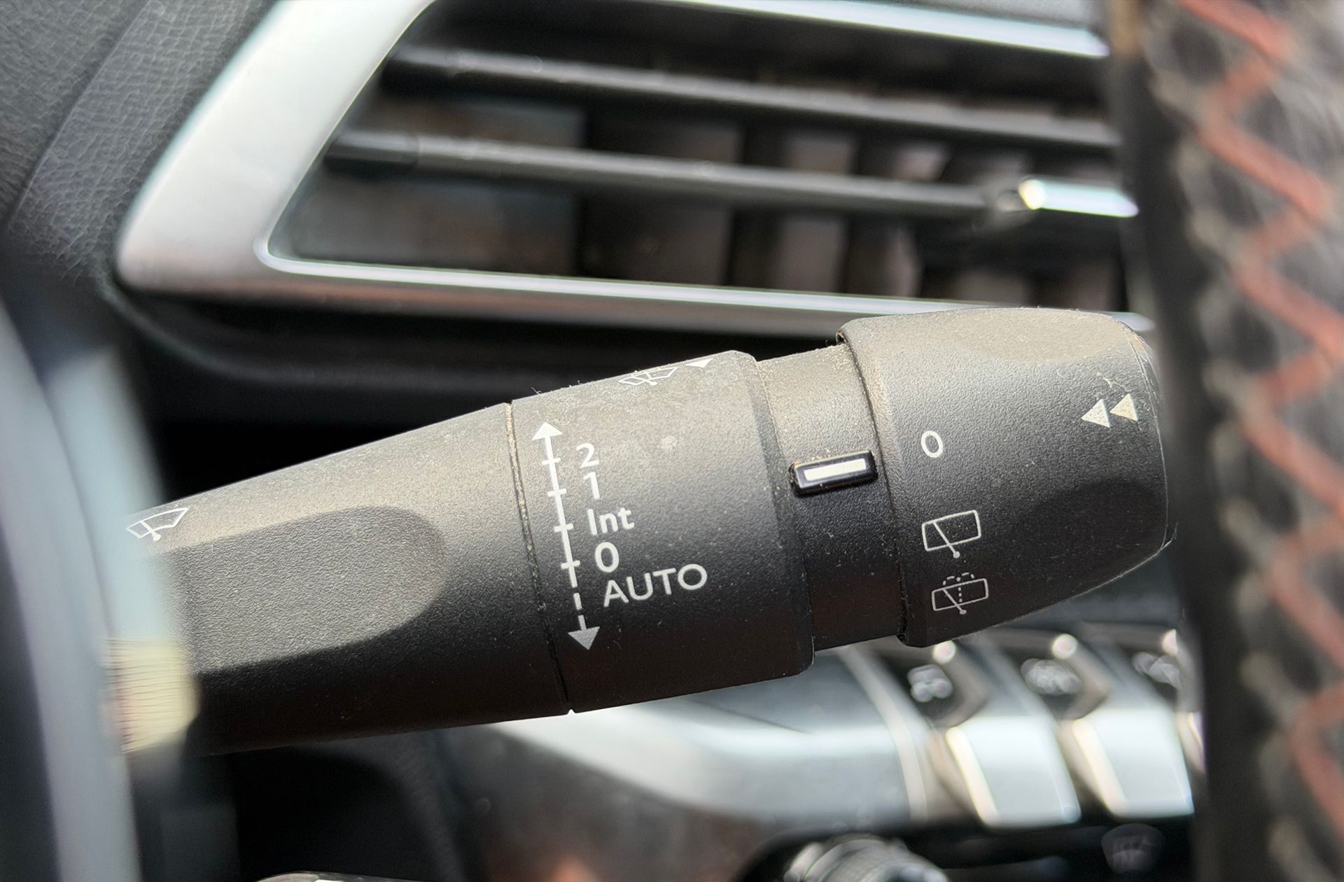 Peugeot 5008 1.2L PureTech Active 7 plazas - foto 27