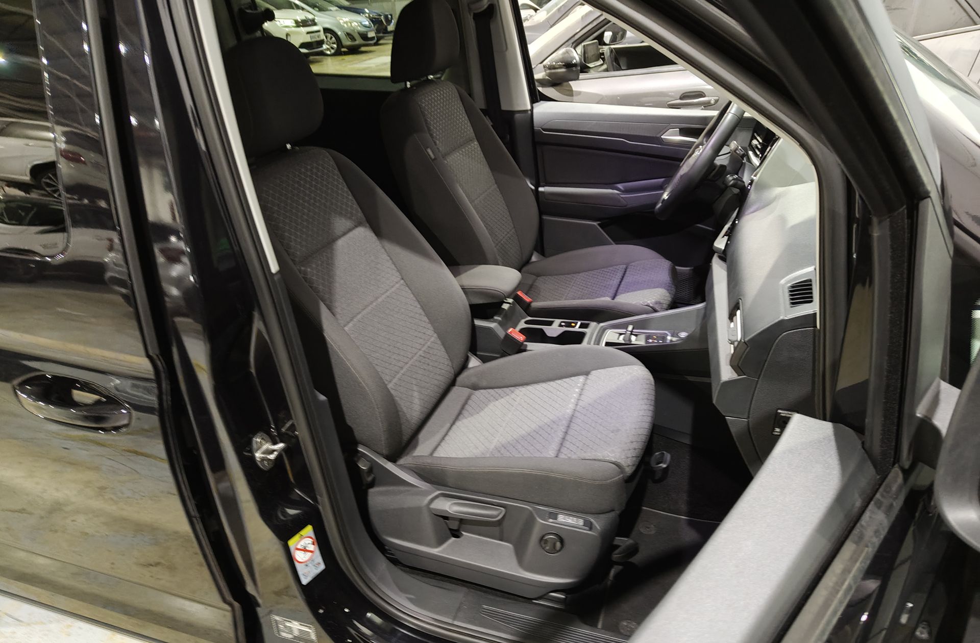 Ford Grand Tourneo Connect 2.0 EcoBlue Titanium - foto 21