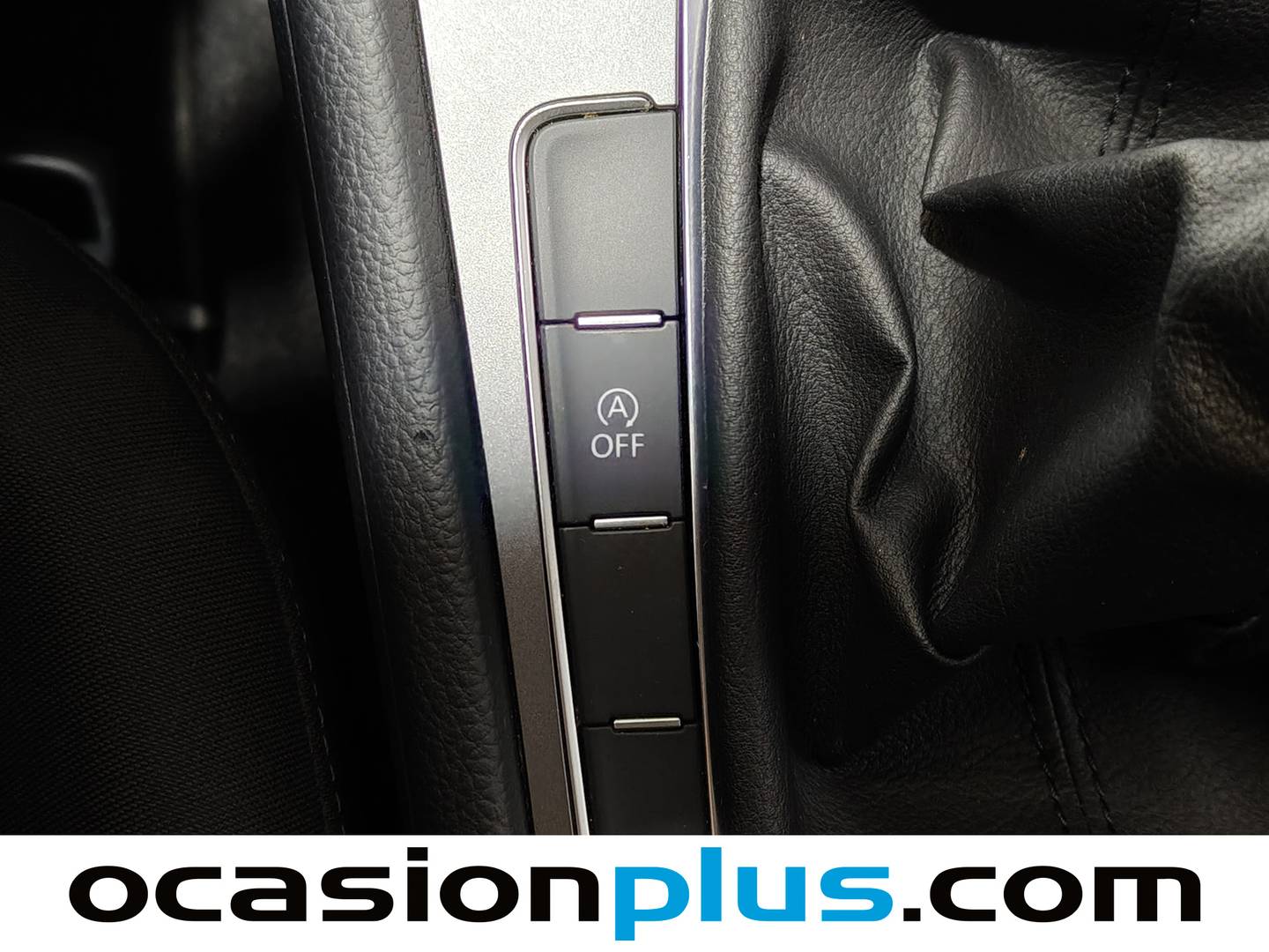 Foto Volkswagen Golf Volkswagen Golf Business 1.6 TDI BMT (110 CV)