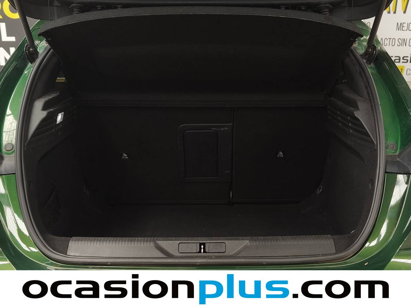 Foto Peugeot 308 Peugeot 308 PureTech 130 S&S Allure Pack EAT8 (130 CV)