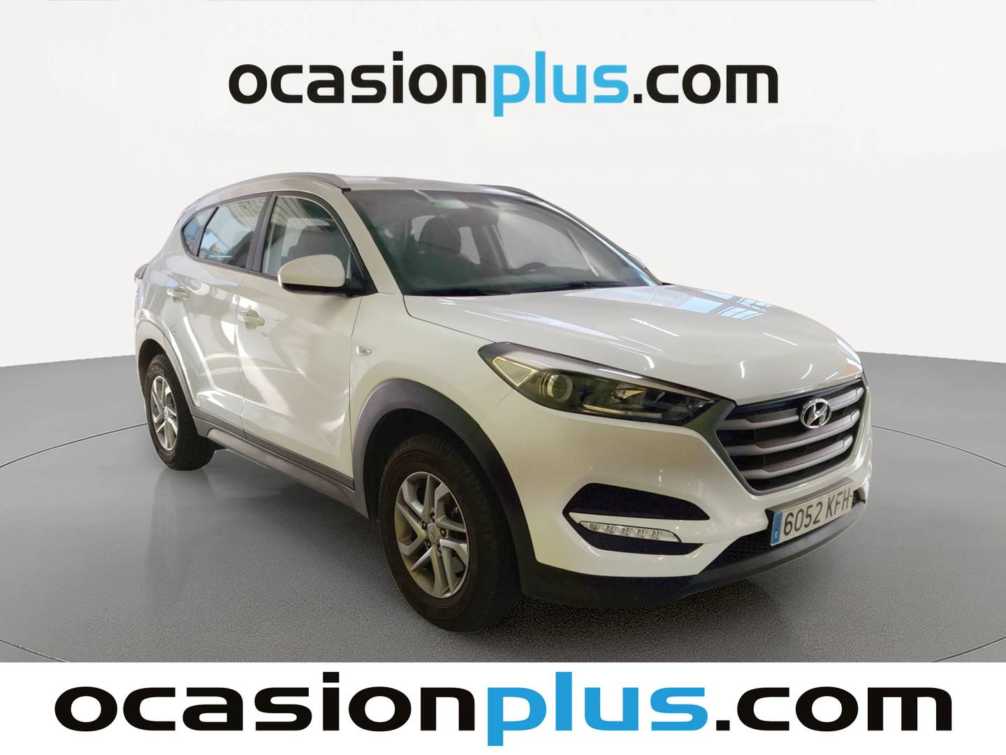 Foto delantera Hyundai Tucson Hyundai Tucson 1.6 GDI BlueDrive Essence 4x2 (131 CV) derecha