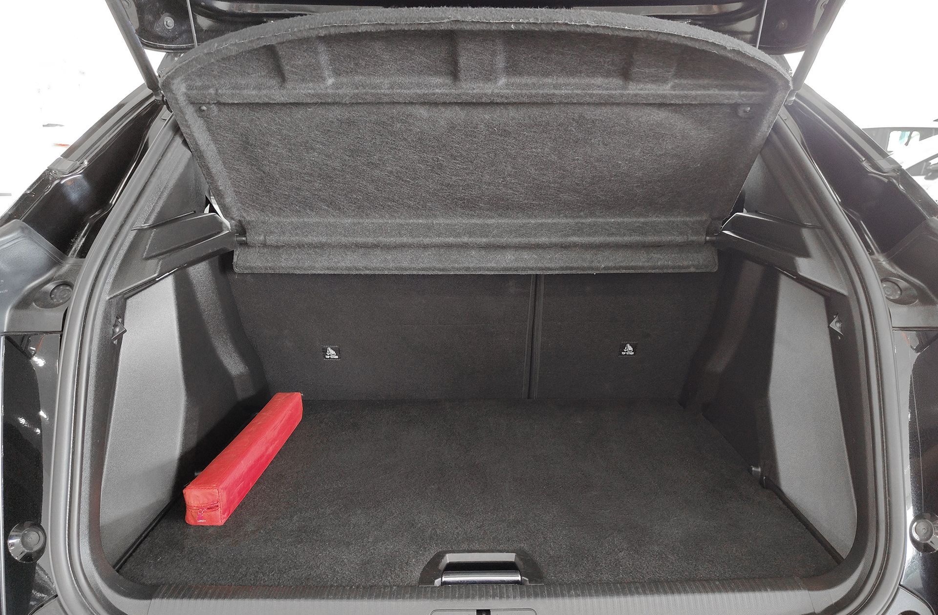 Peugeot 2008 Allure Hybrid eDCS6 - foto 15
