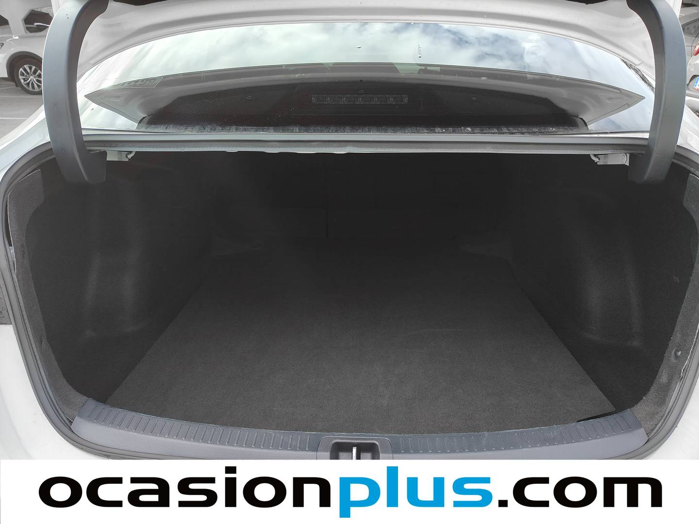 Foto Toyota Corolla Toyota Corolla 140H Style 103 kW (140 CV)