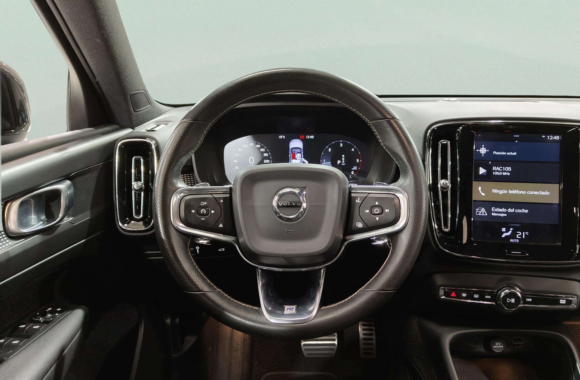 Volvo XC40 D4 R-Design AWD - foto 22