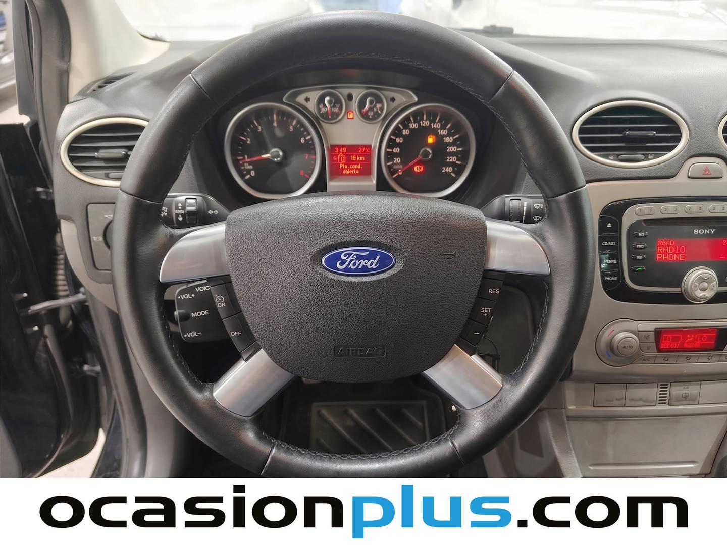 Ford Focus Ford Focus 1.6 Trend (100 CV) manual