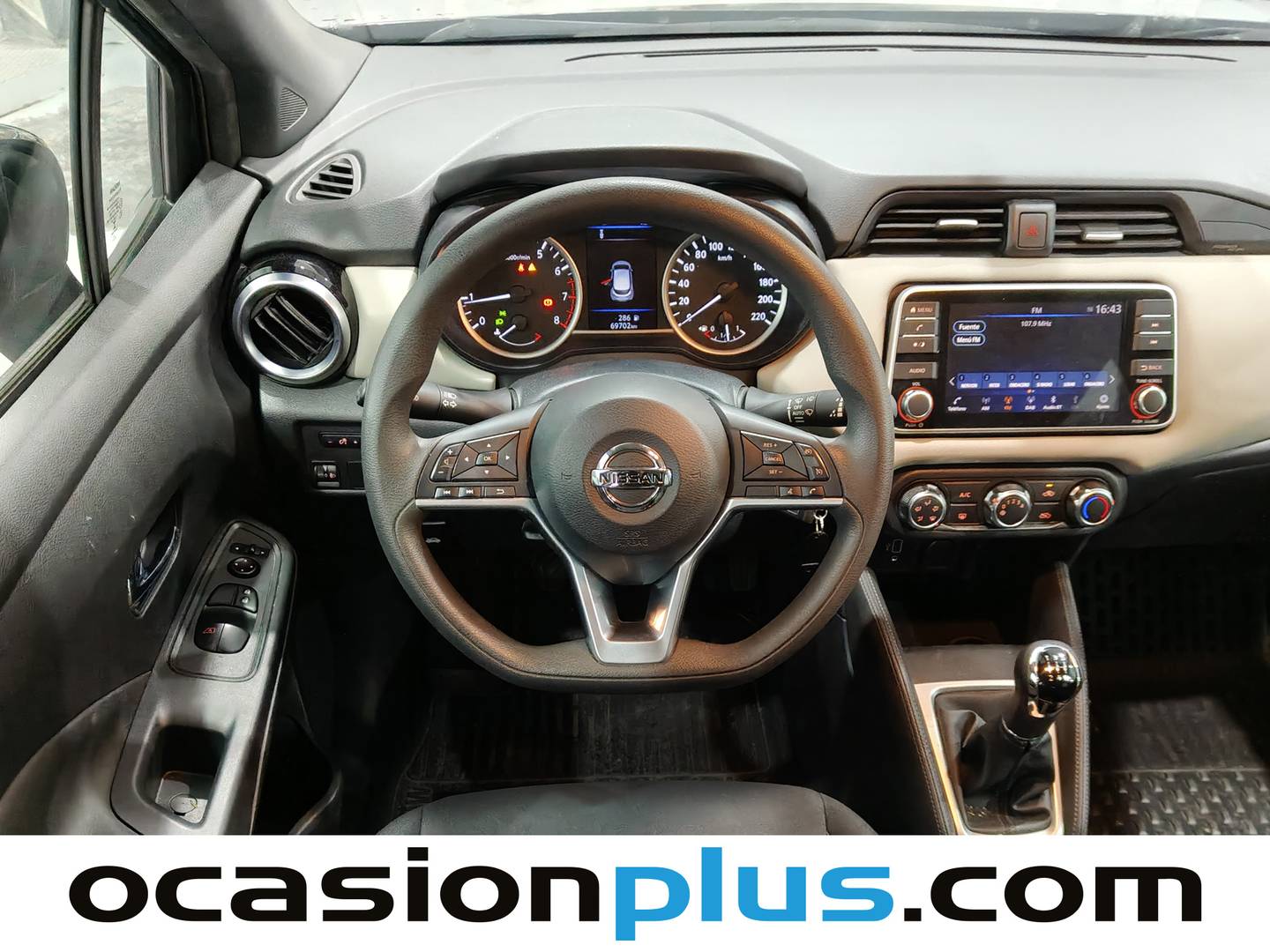 Foto Nissan Micra Nissan Micra IG-T 92 Kiiro (92 CV)