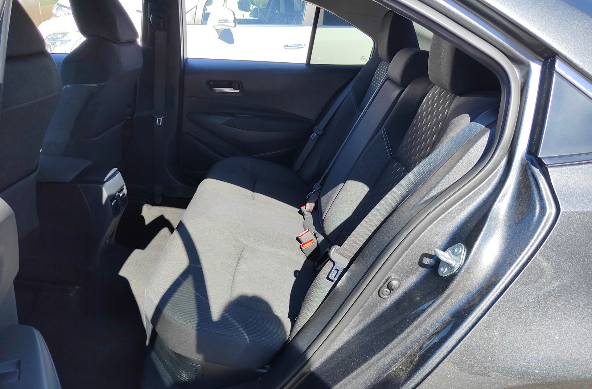Toyota Corolla 140H Style - foto 12
